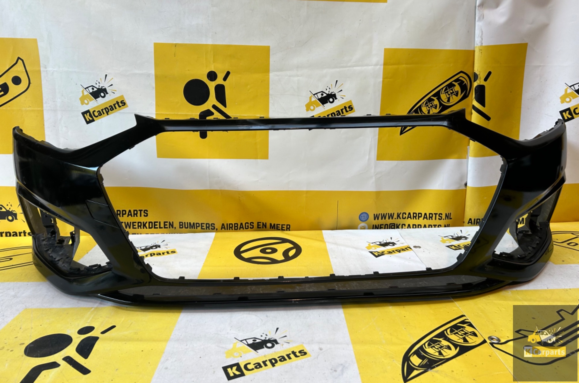 Voorbumper Audi A4 B9 2019-2023 bumper 8w0807241E