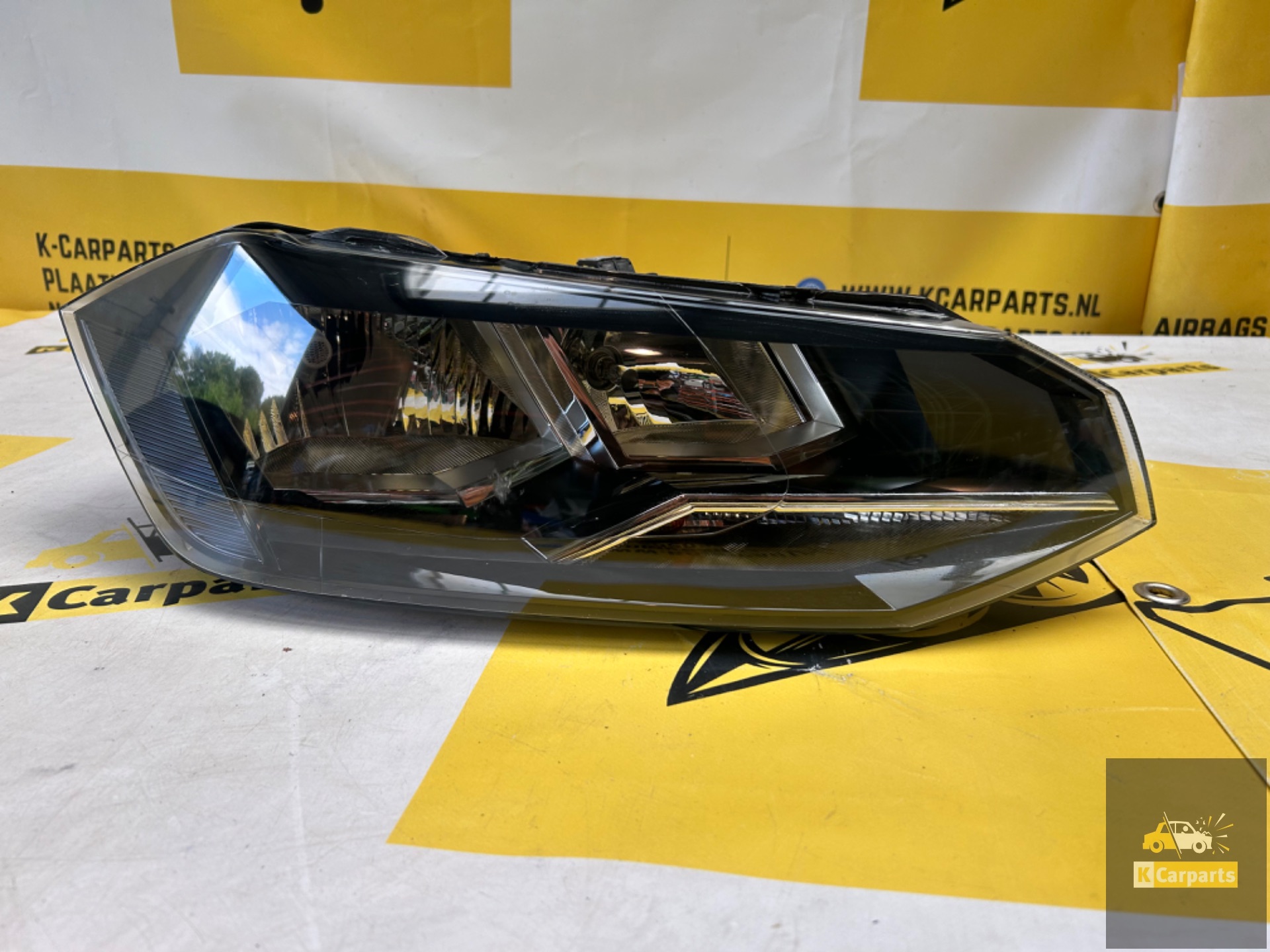 Vw Polo 2G H7 Headlight Halogen original 2G1941006 right