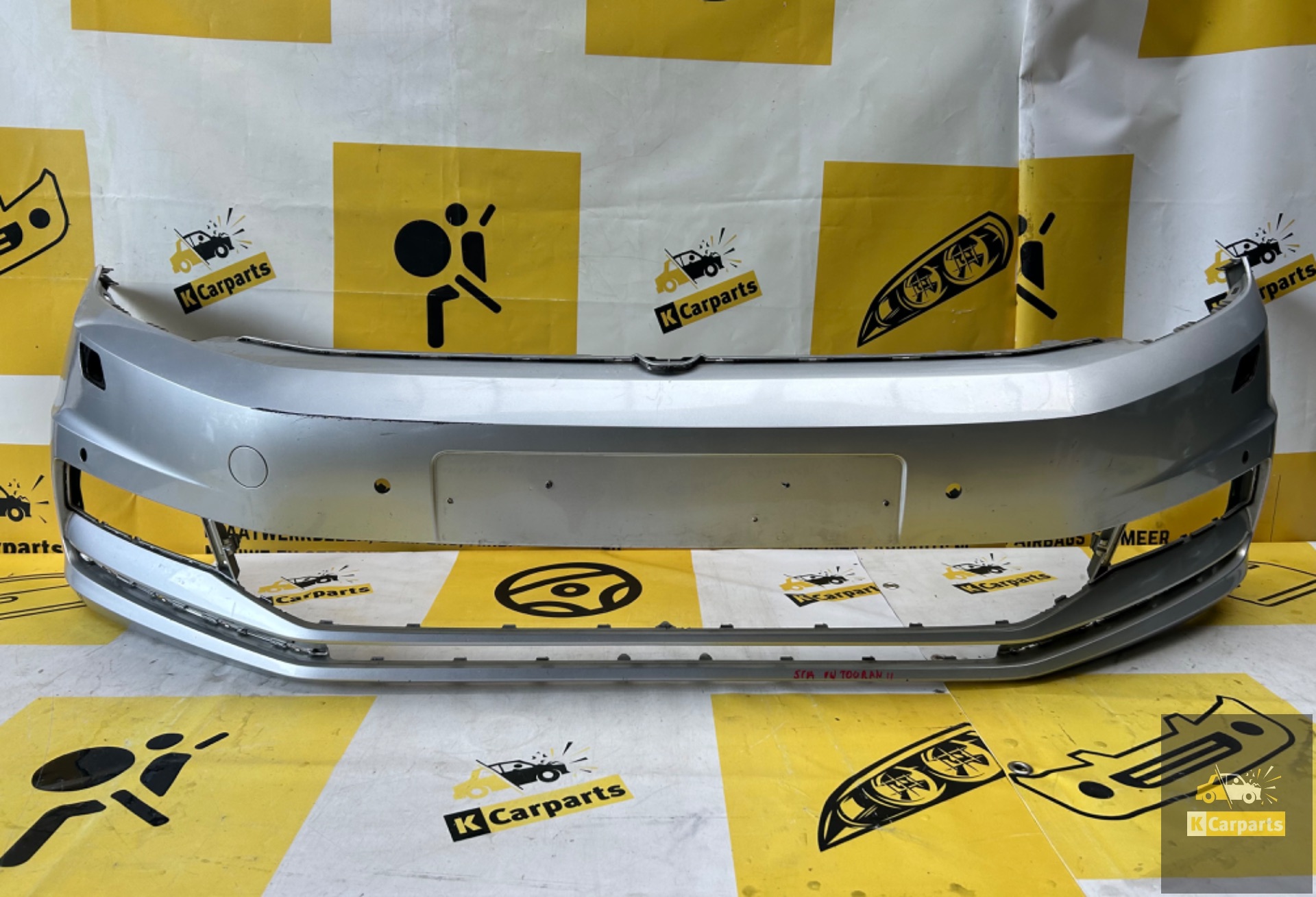 Volkswagen Touran Frontstoßstange 5TA807221AL KlS PDC Stoßstange