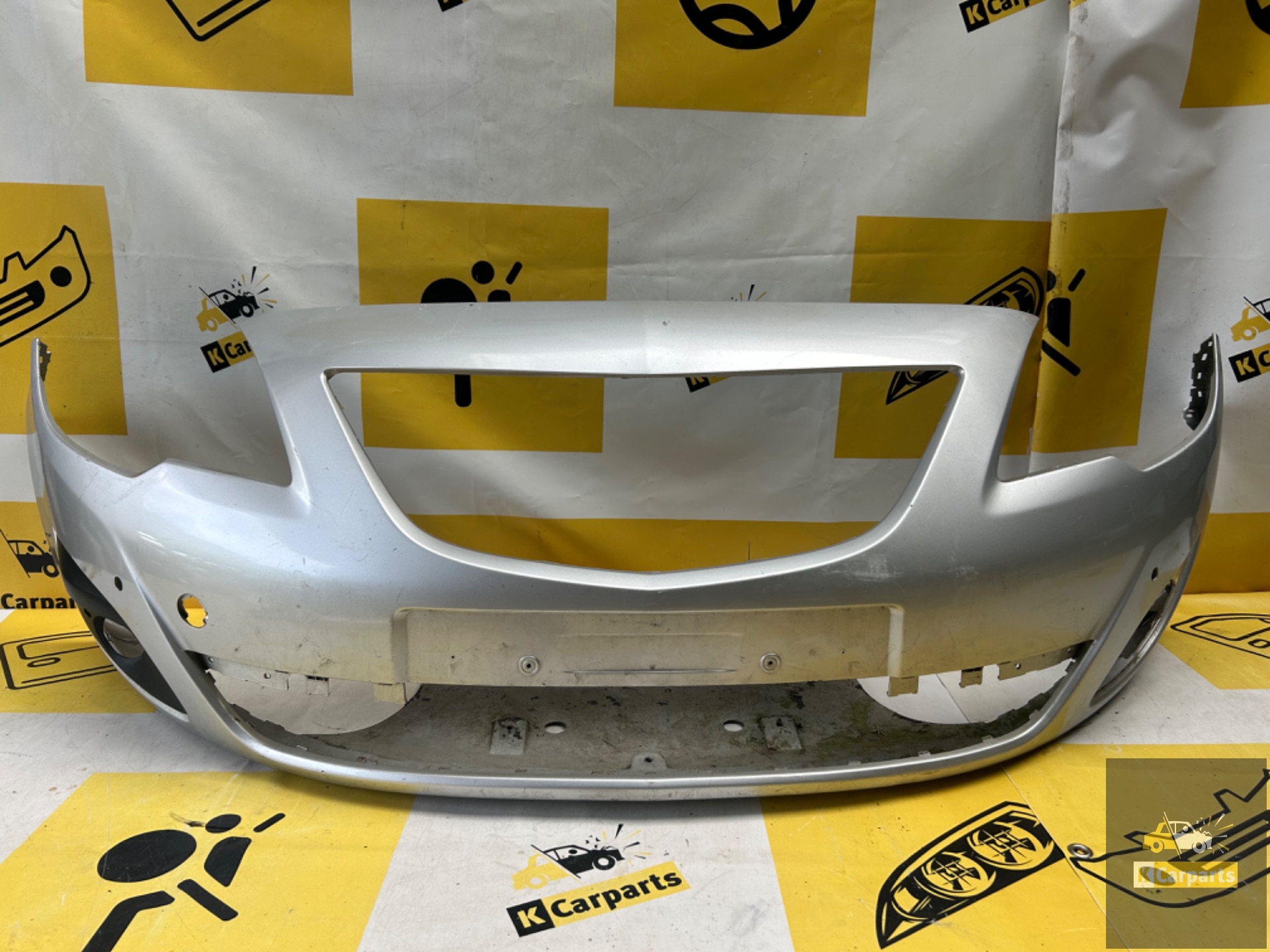 Opel meriva B voorbumper 13267699 origineel