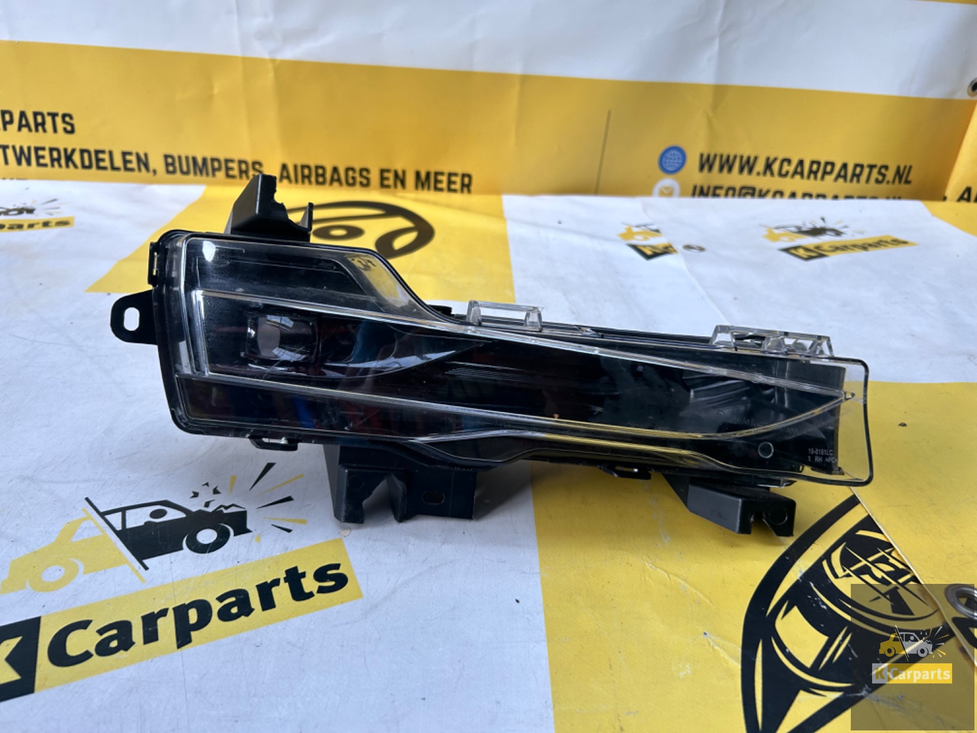 TESLA MODÈLE 3 FEU ANTIBROUILLARD LED DROIT R 1624798-00-A