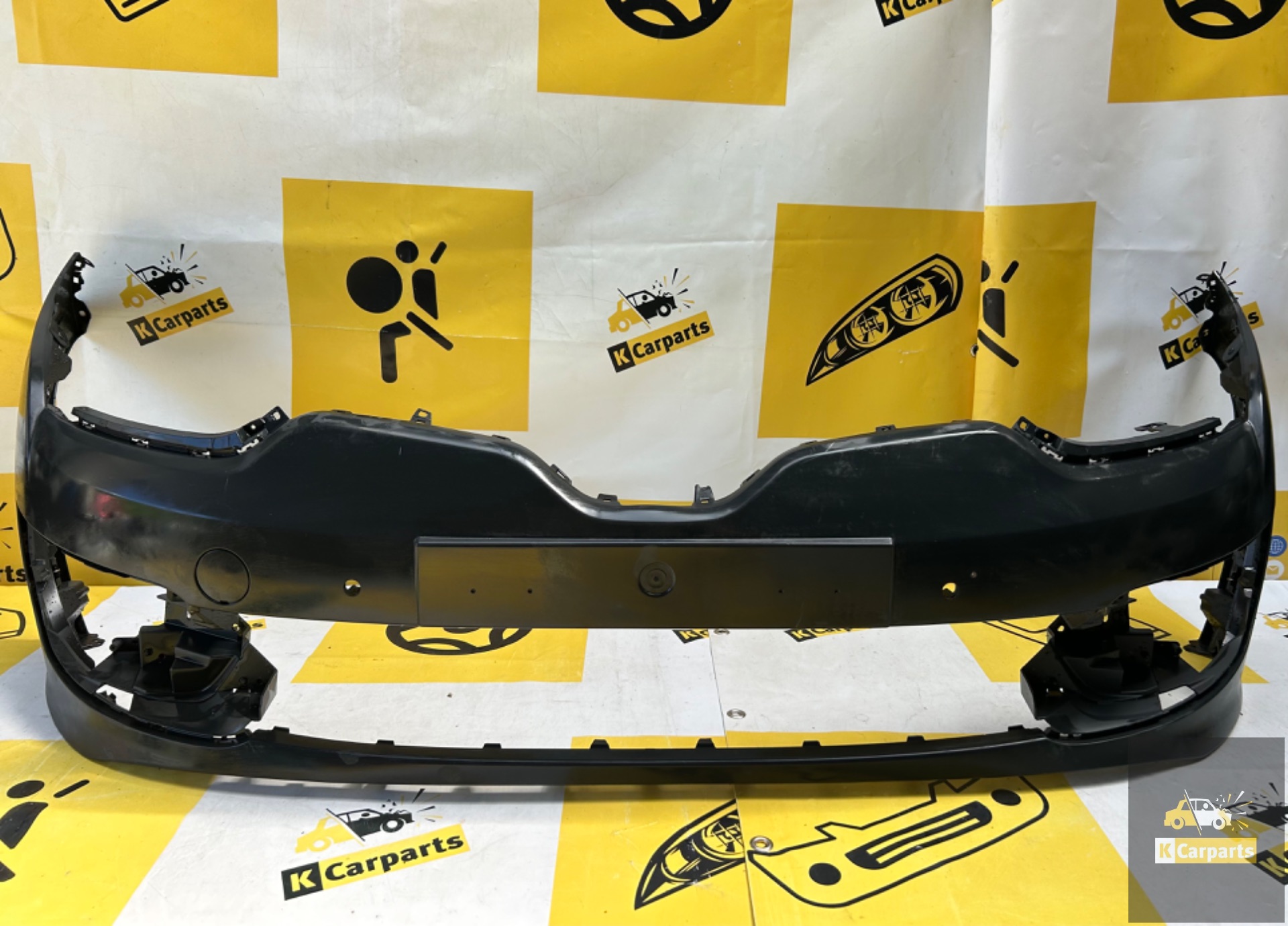 Renault Megane III Facelift voorbumper 620220055R PDC