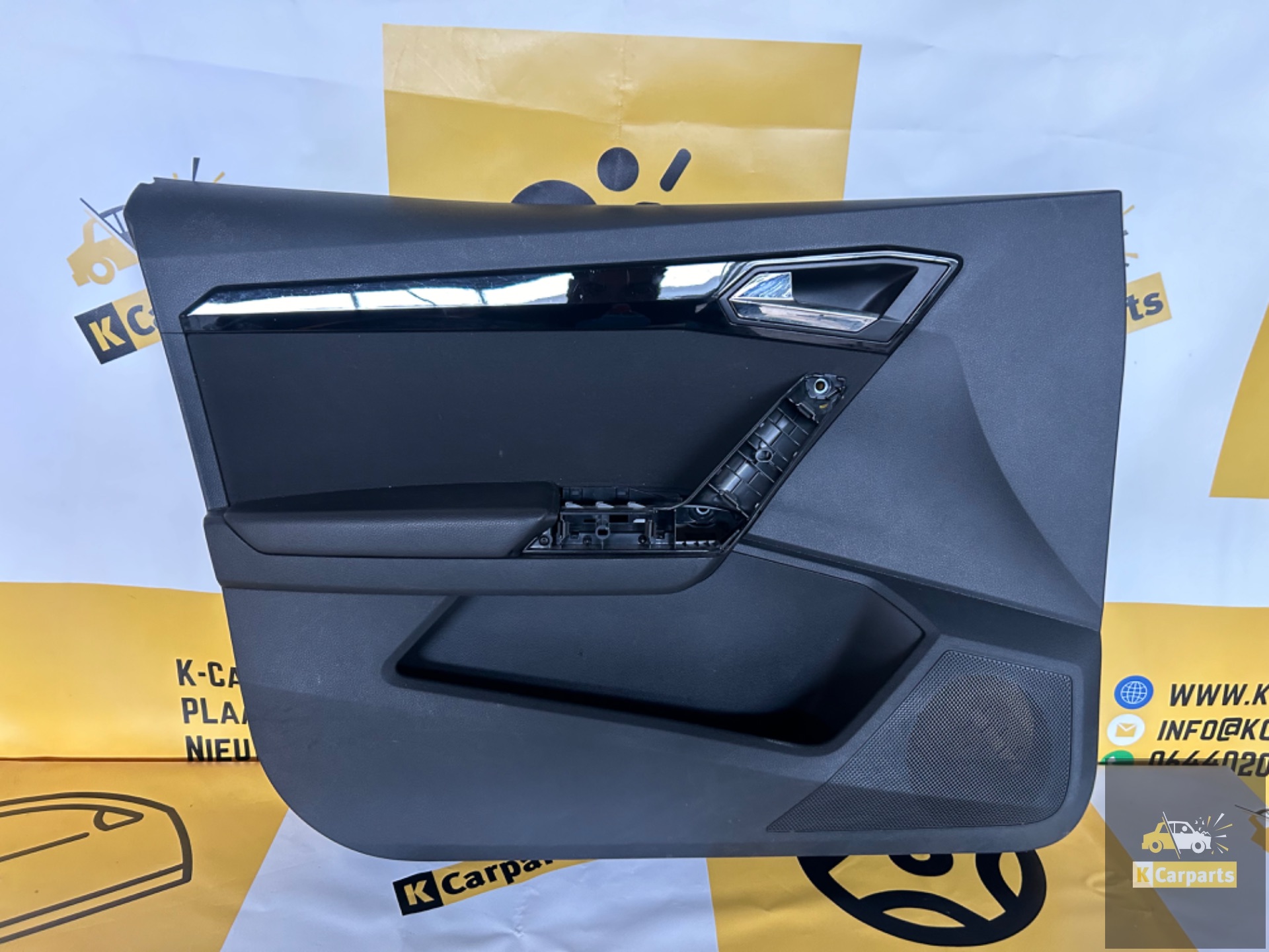 SEAT IBIZA FR Deurpaneel Links Voor 6F0867113