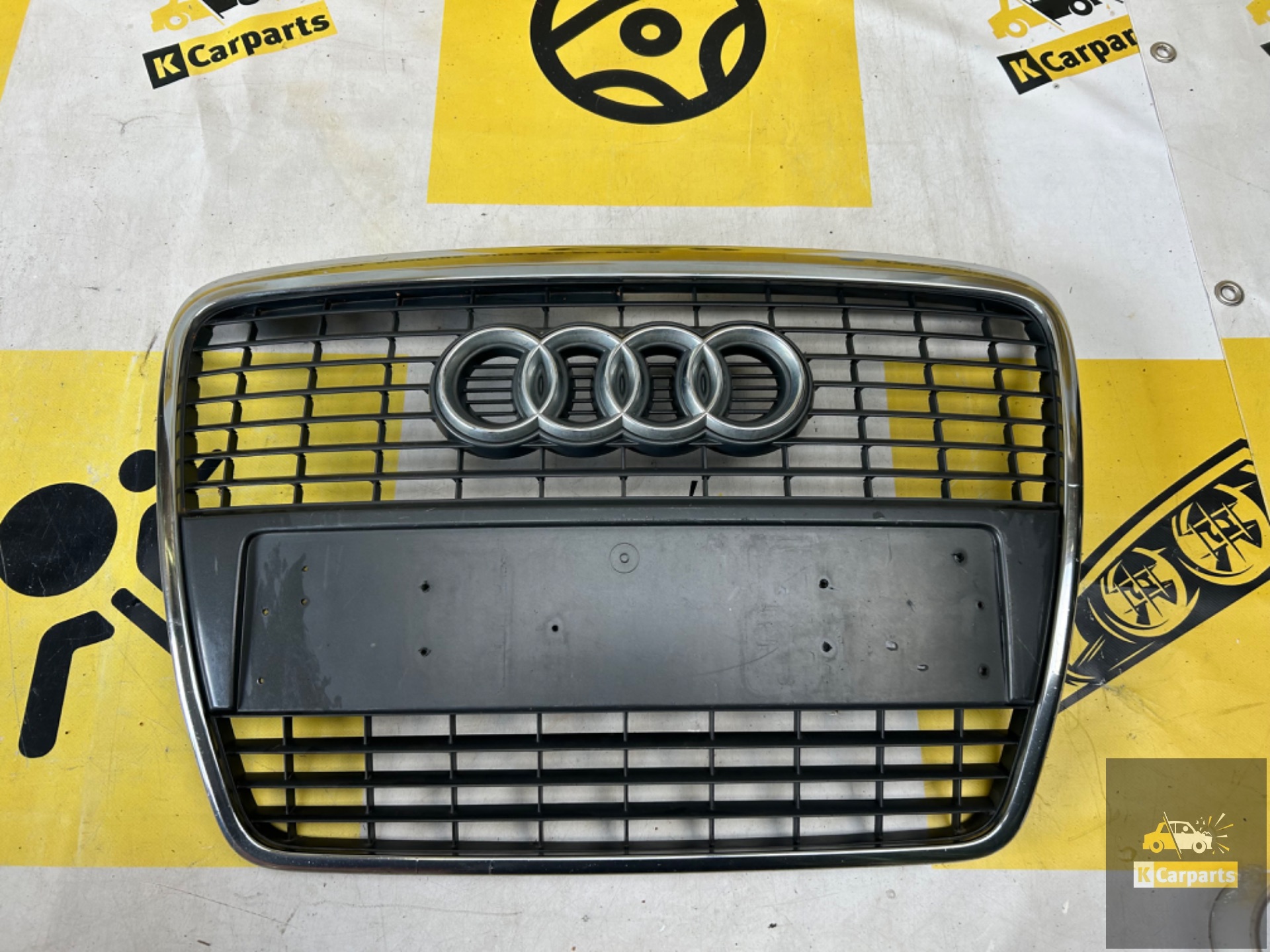 Audi A6 2004 -2009 grille chroom nette staat 4f0853651S