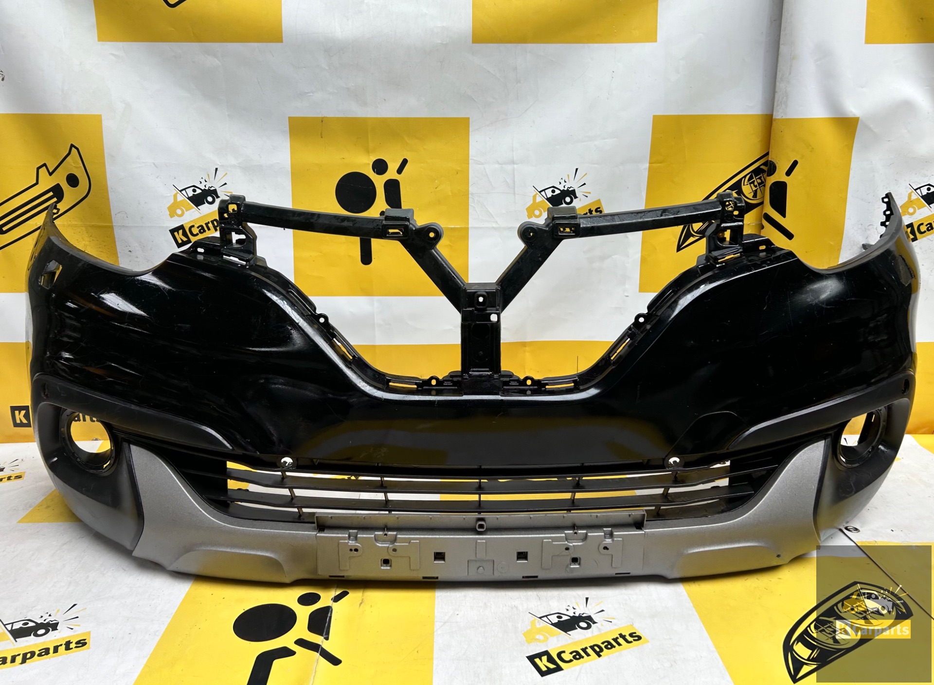 Renault Kadjar Voorbumper 6xPDC KLS Origineel