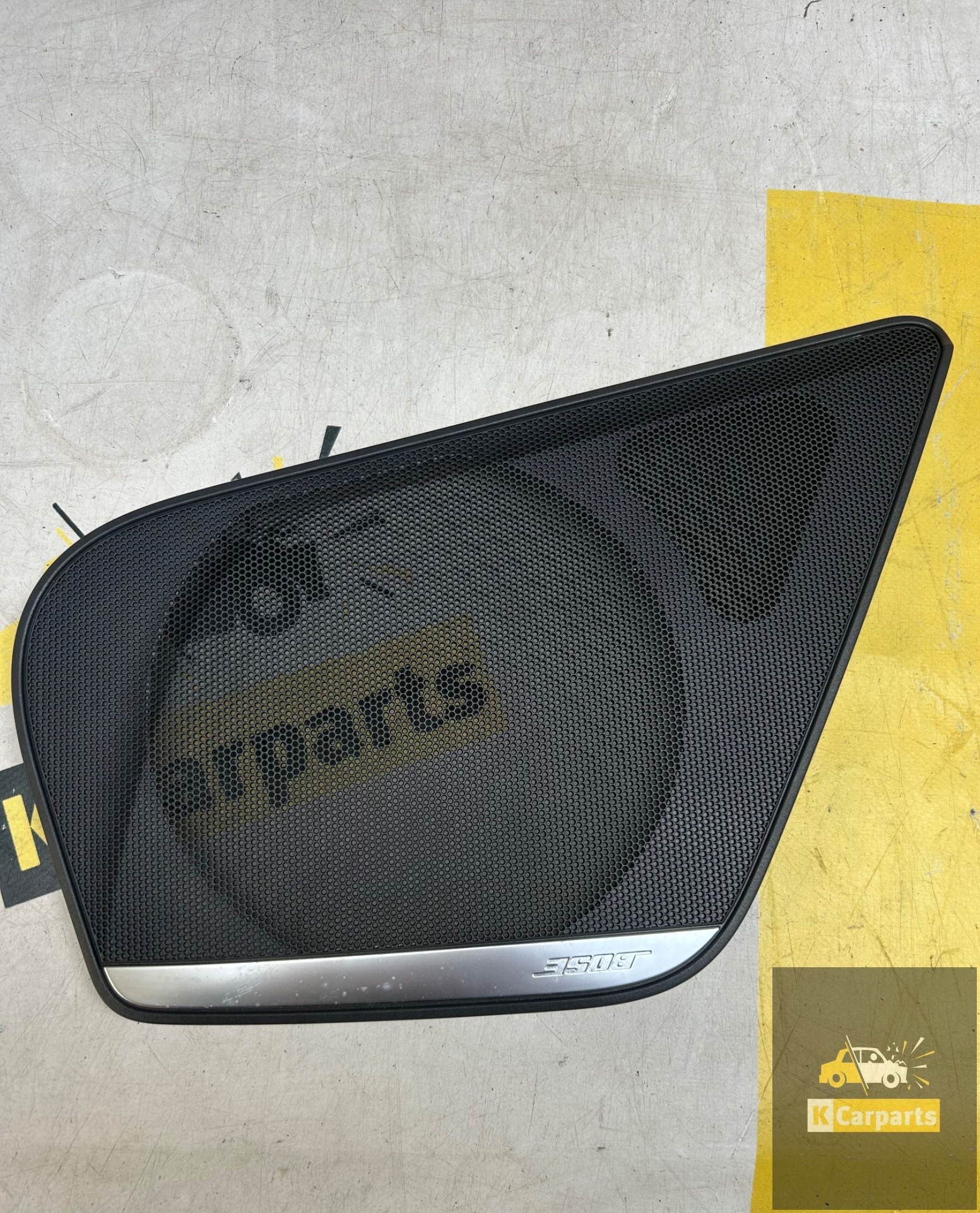 AUDI A6 Bose Lautsprecherabdeckung links vorne 4G0035419A