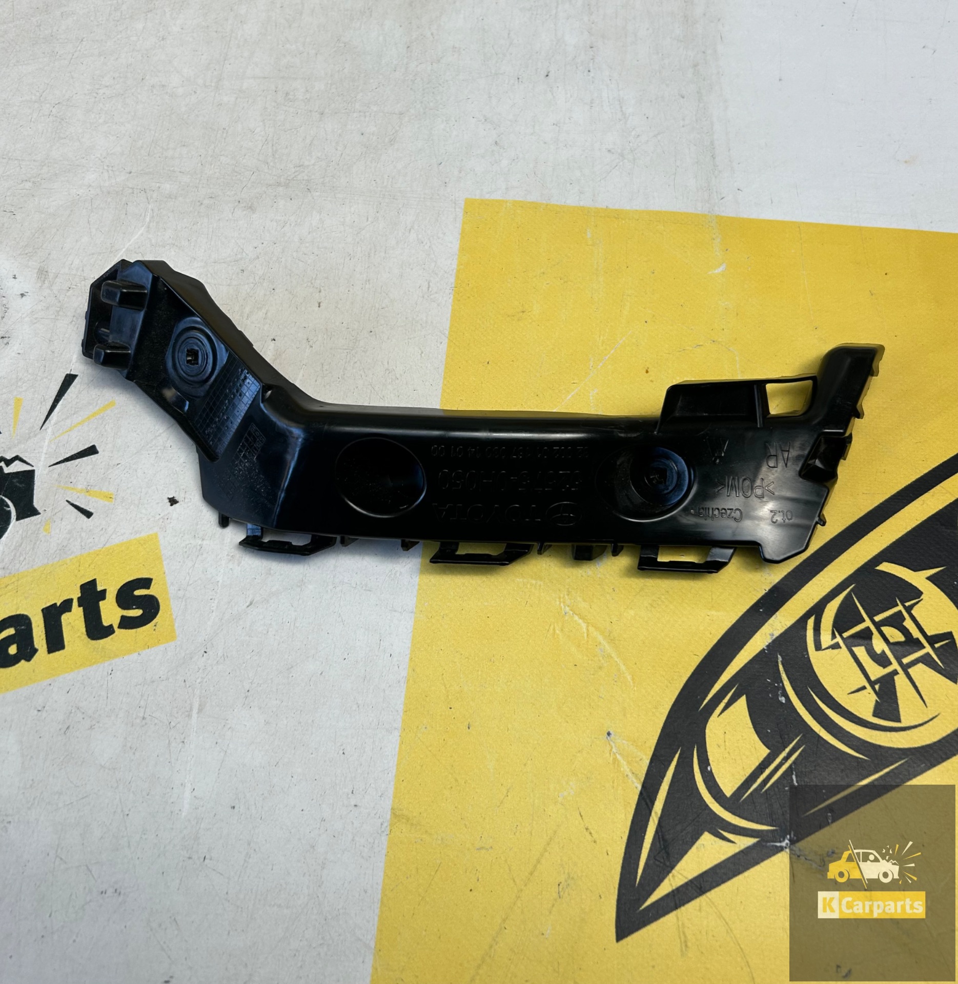 TOYOTA AYGO X RIGHT REAR BUMPER BRACKET 52575-0H050