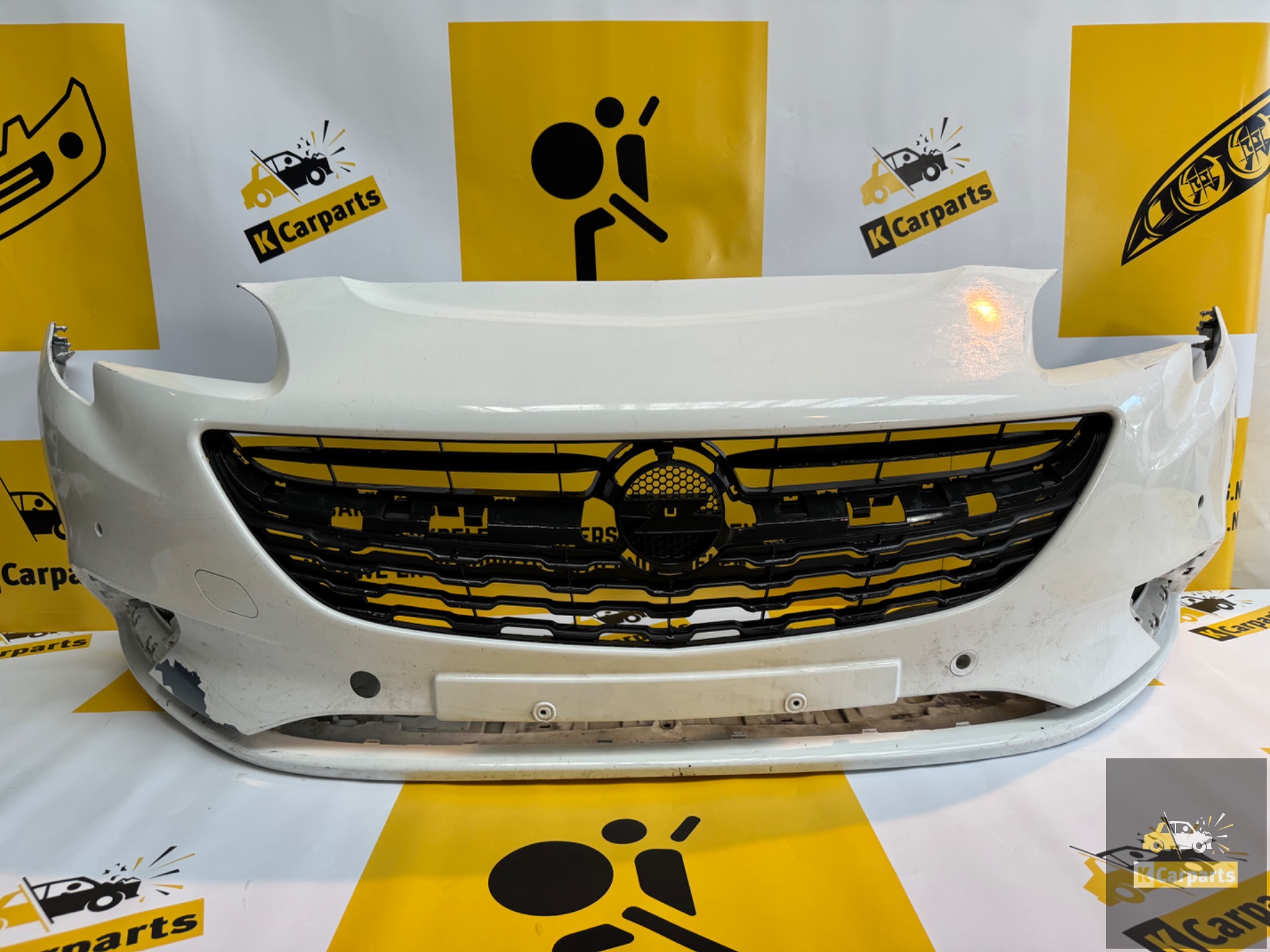 opel Corsa E voorbumper 4xPDC 2014-2020 475498858 bumper