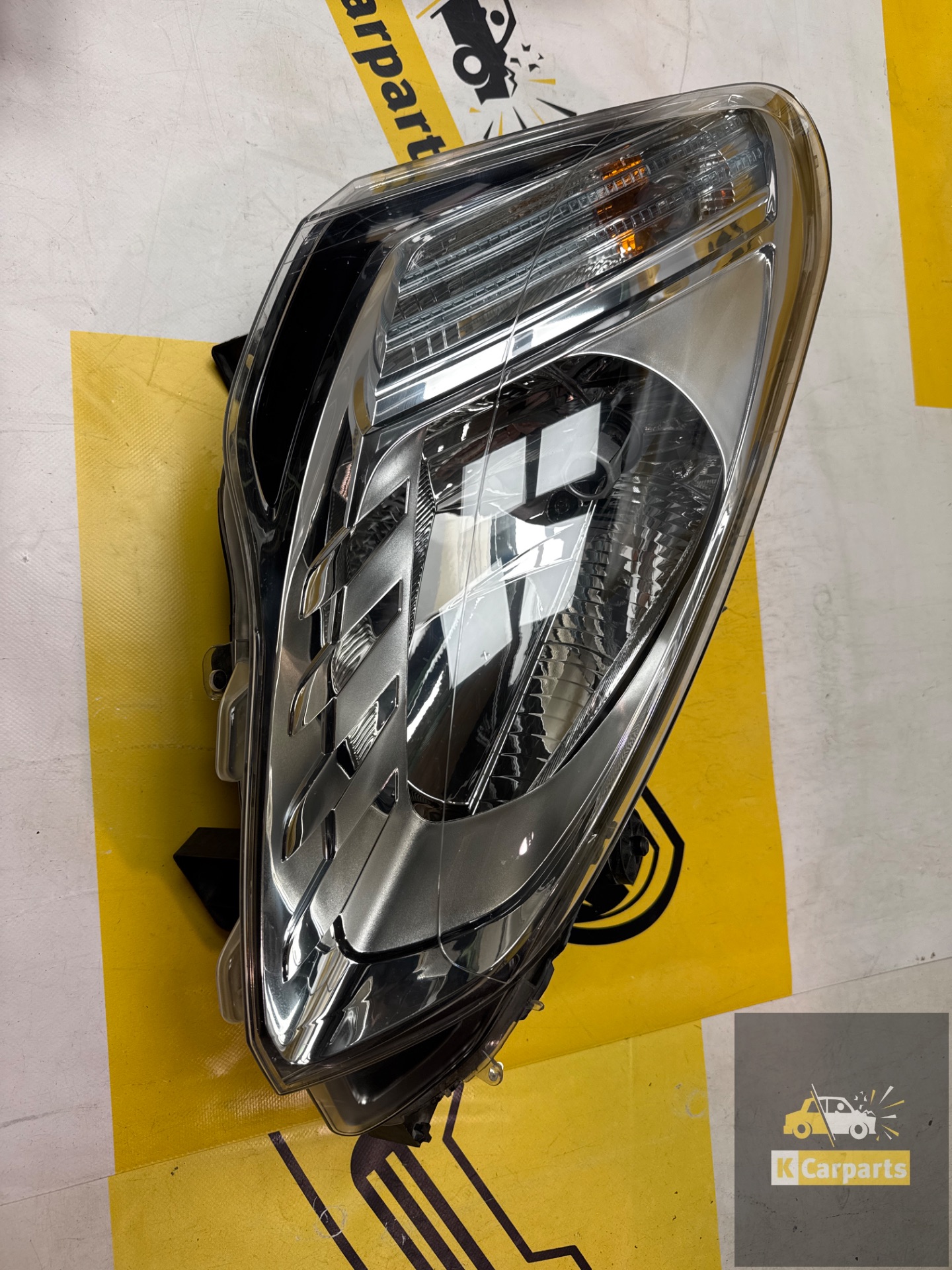 Citroen Berlingo II Koplamp halogeen rechts 90043838