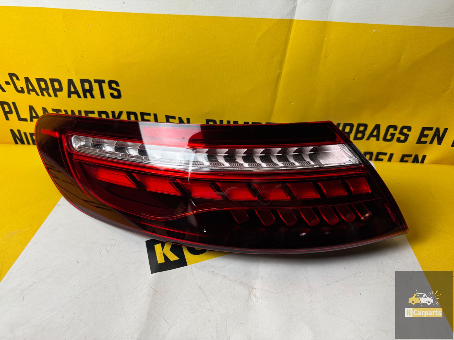 Links Achter achterlicht Mercedes-E-Klasse AMG l A2389064101