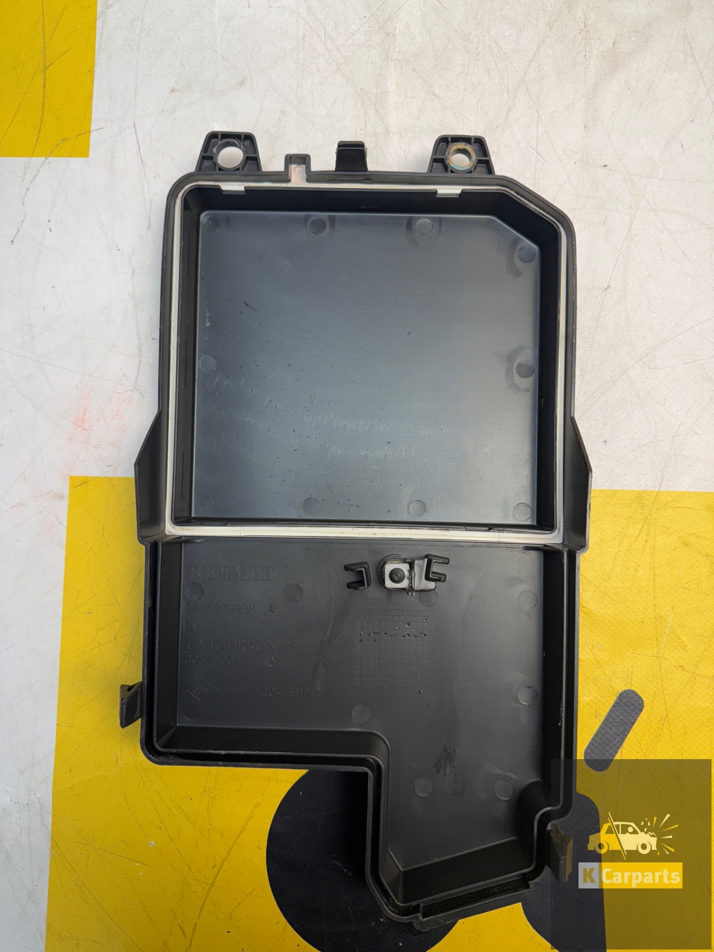 Renault Megane IV Fuse box set 243127929R