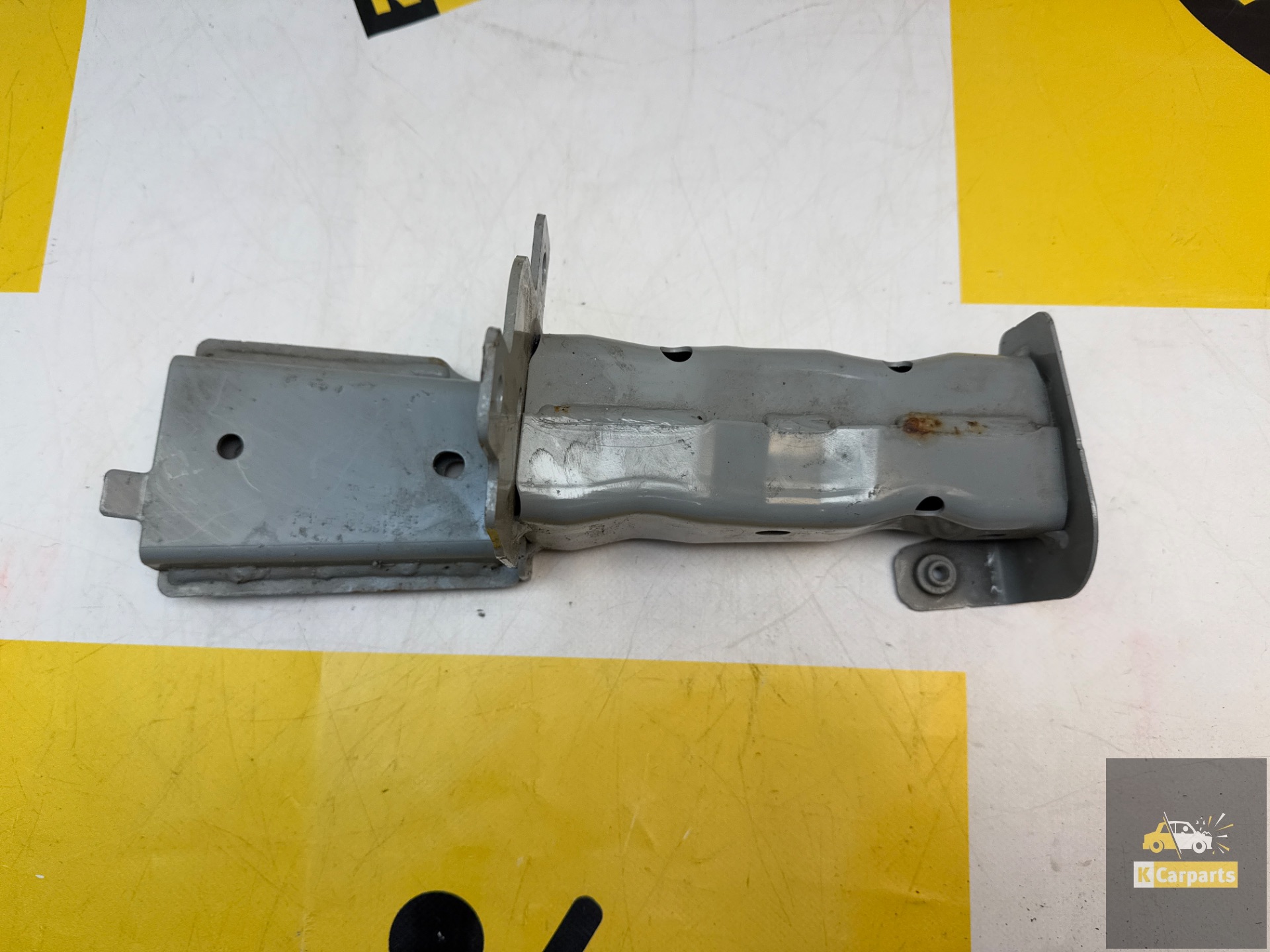 Renault exterieuronderdelen 40317865”