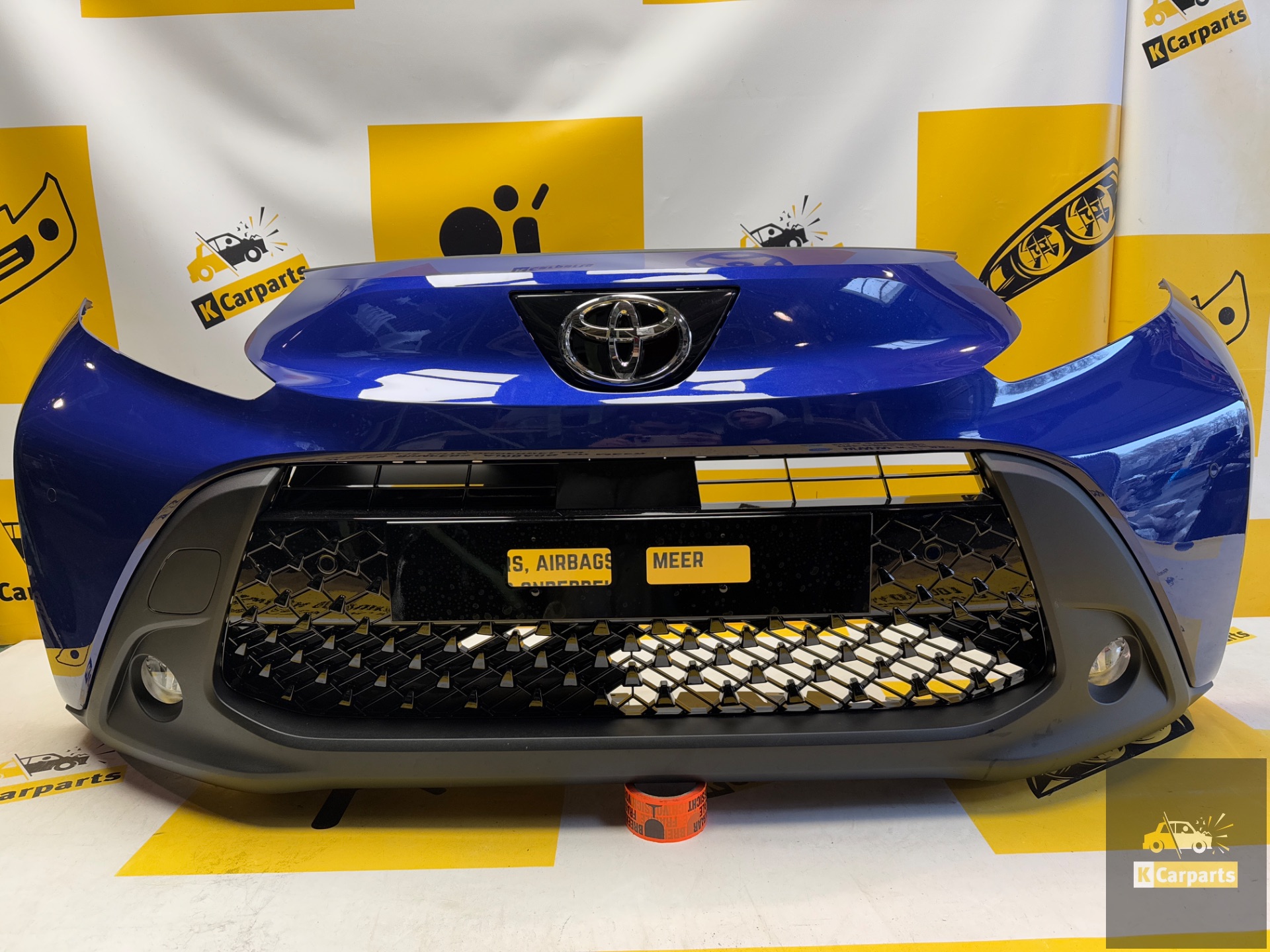 Toyota Aygo X Front bumper original Completely New!! With pdc