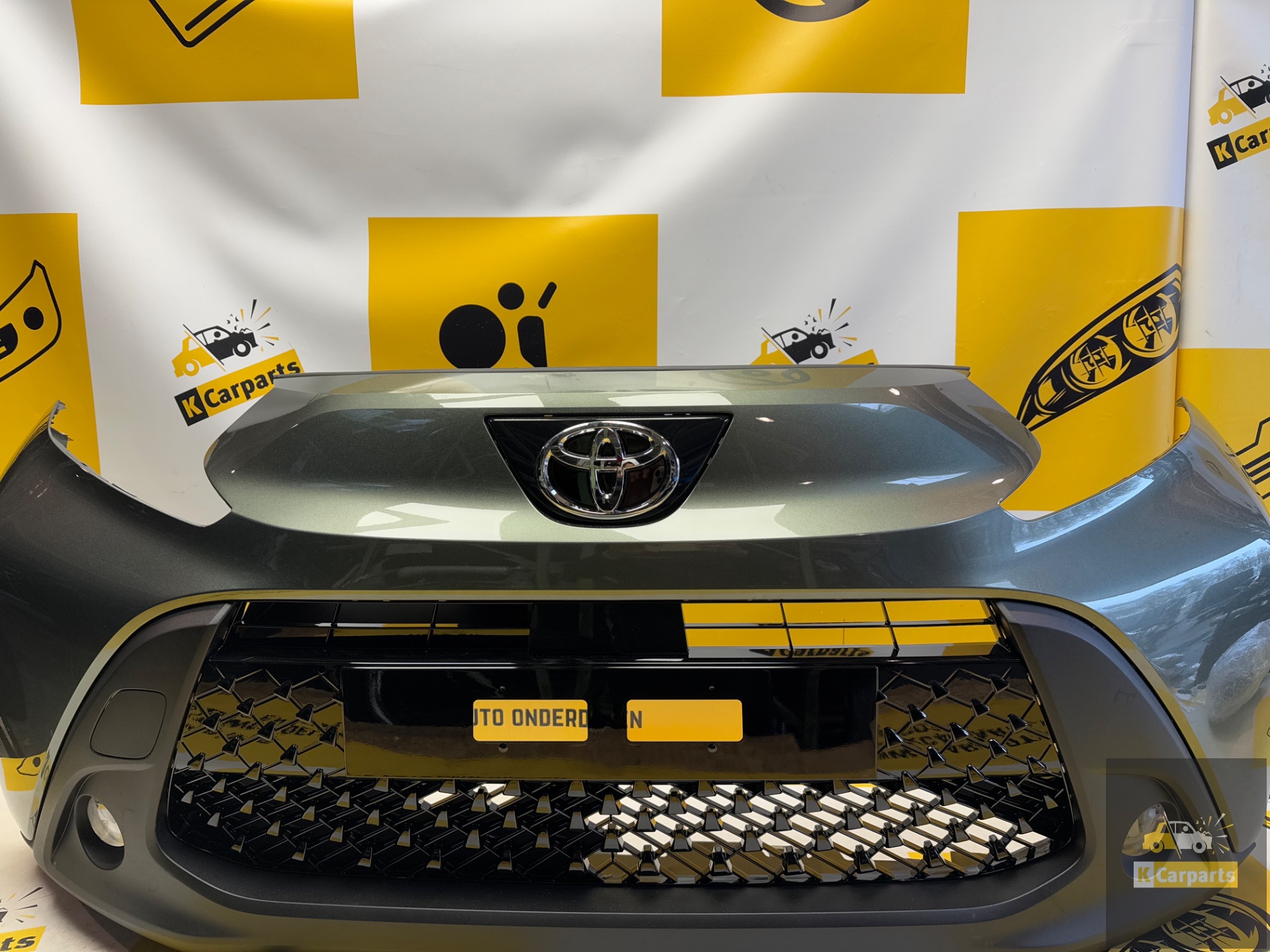 Toyota Aygo X Front bumper original Completely New!!