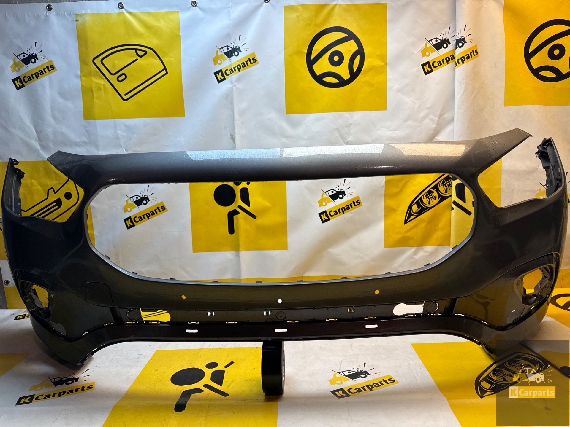 MERCEDES GLA H247 BUMPER VOORBUMPER A2478858803 COMPLEET