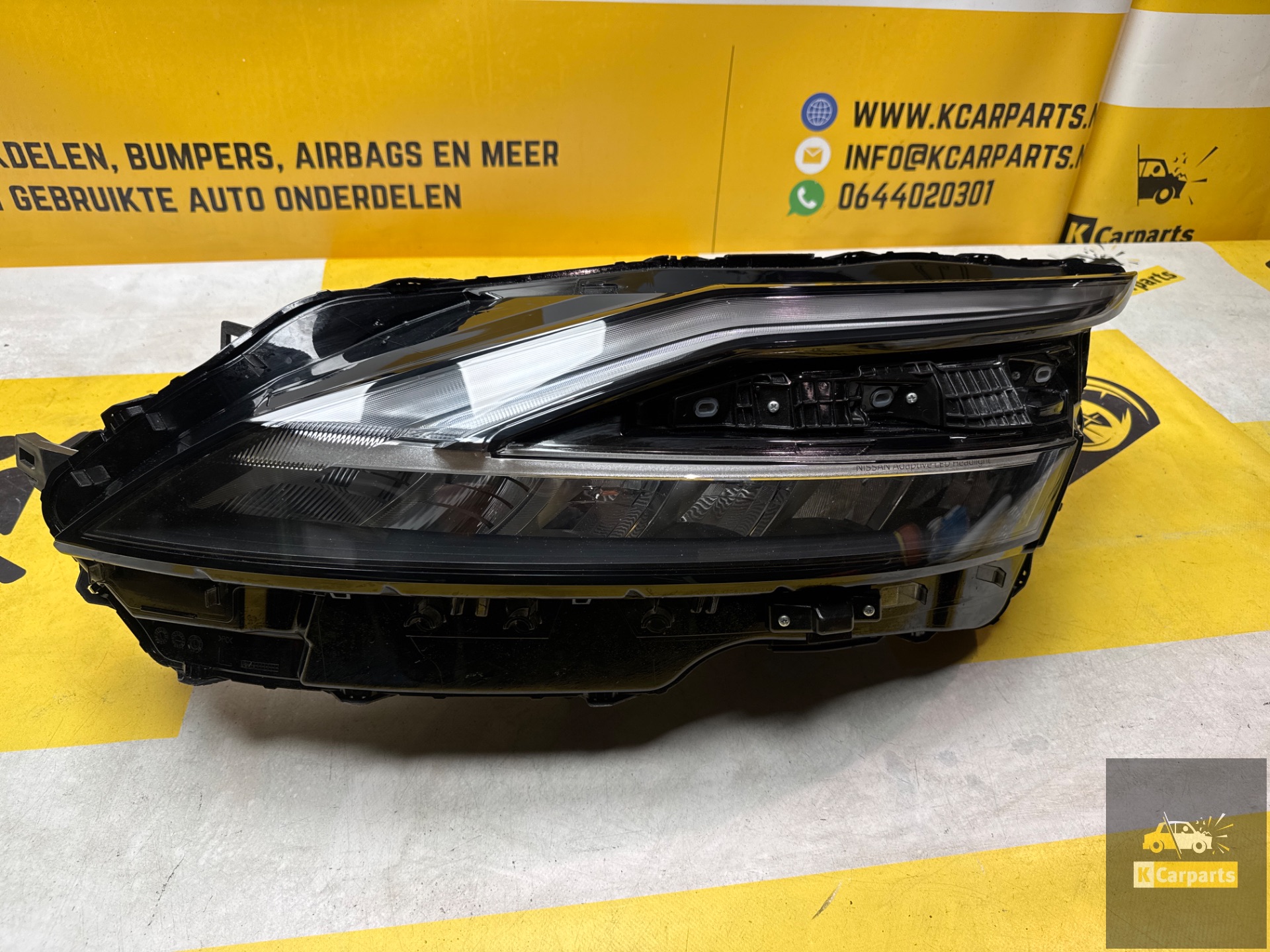 NISSAN QASHQAI J12 Koplamp Links ADAPTIVE LED 100-8D02H