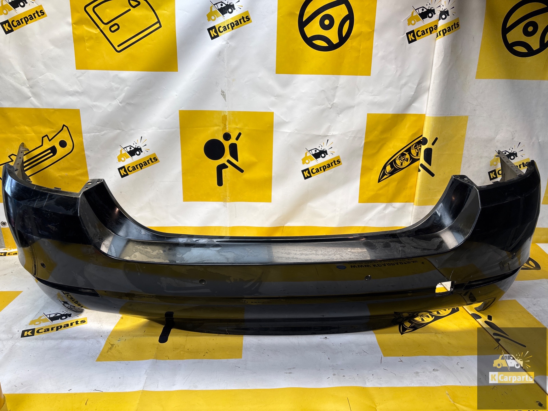 BMW F10 5 SERIE ACHTERBUMPER 15857712 ORIGINEEL 4XPDC