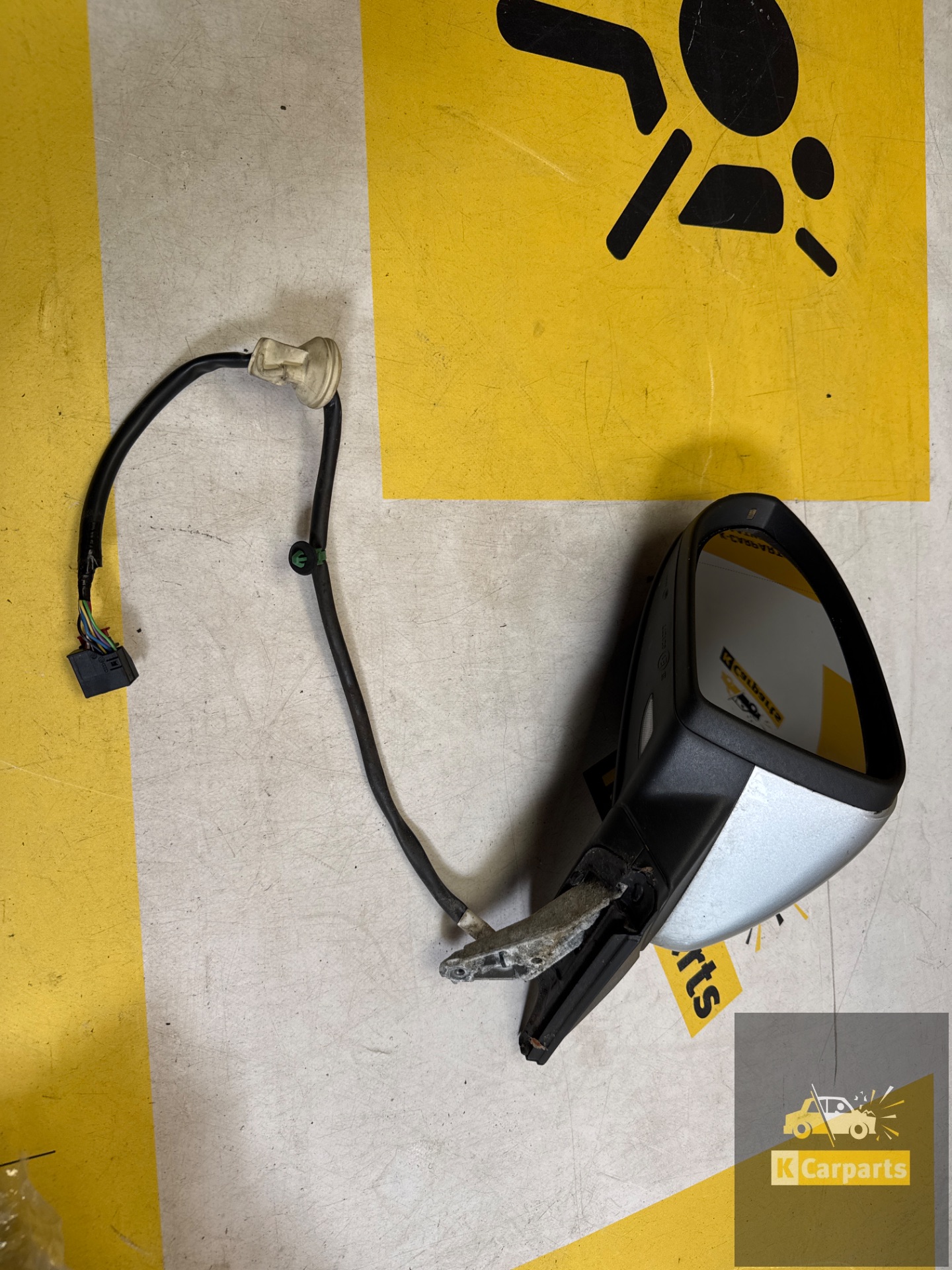 VW Golf 7 Mirror Left L Foldable (Side, Outside Mirror)