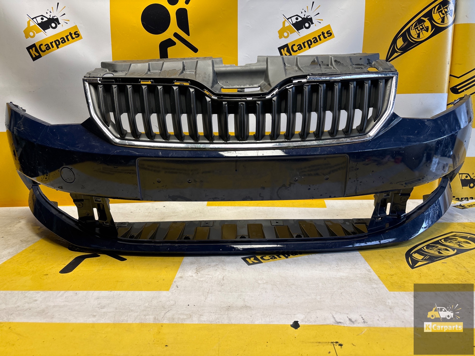 Skoda Fabia III 6V voorbumper 6V0807221 origineel
