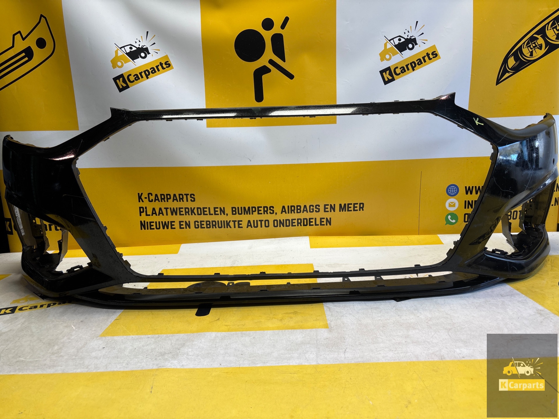 Voorbumper Audi A4 S-line facelift 19/23 bumper 8W0807437AQ
