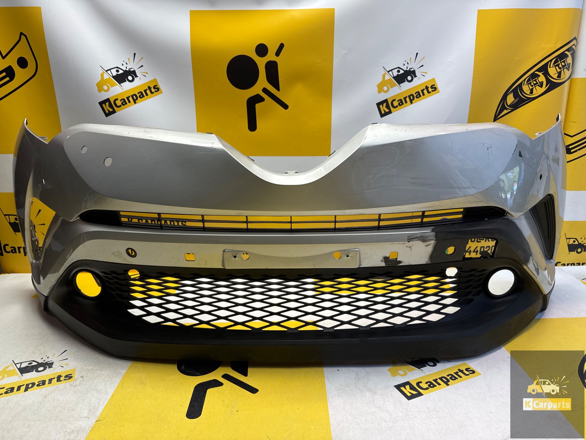 Voorbumper Toyota CHR C-HR origineel bumper 52119-F4010