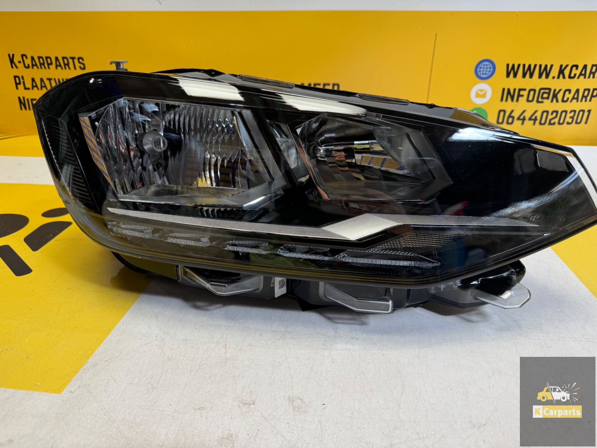 Phare droit à LED pour Volkswagen Sportsvan 517941006C
