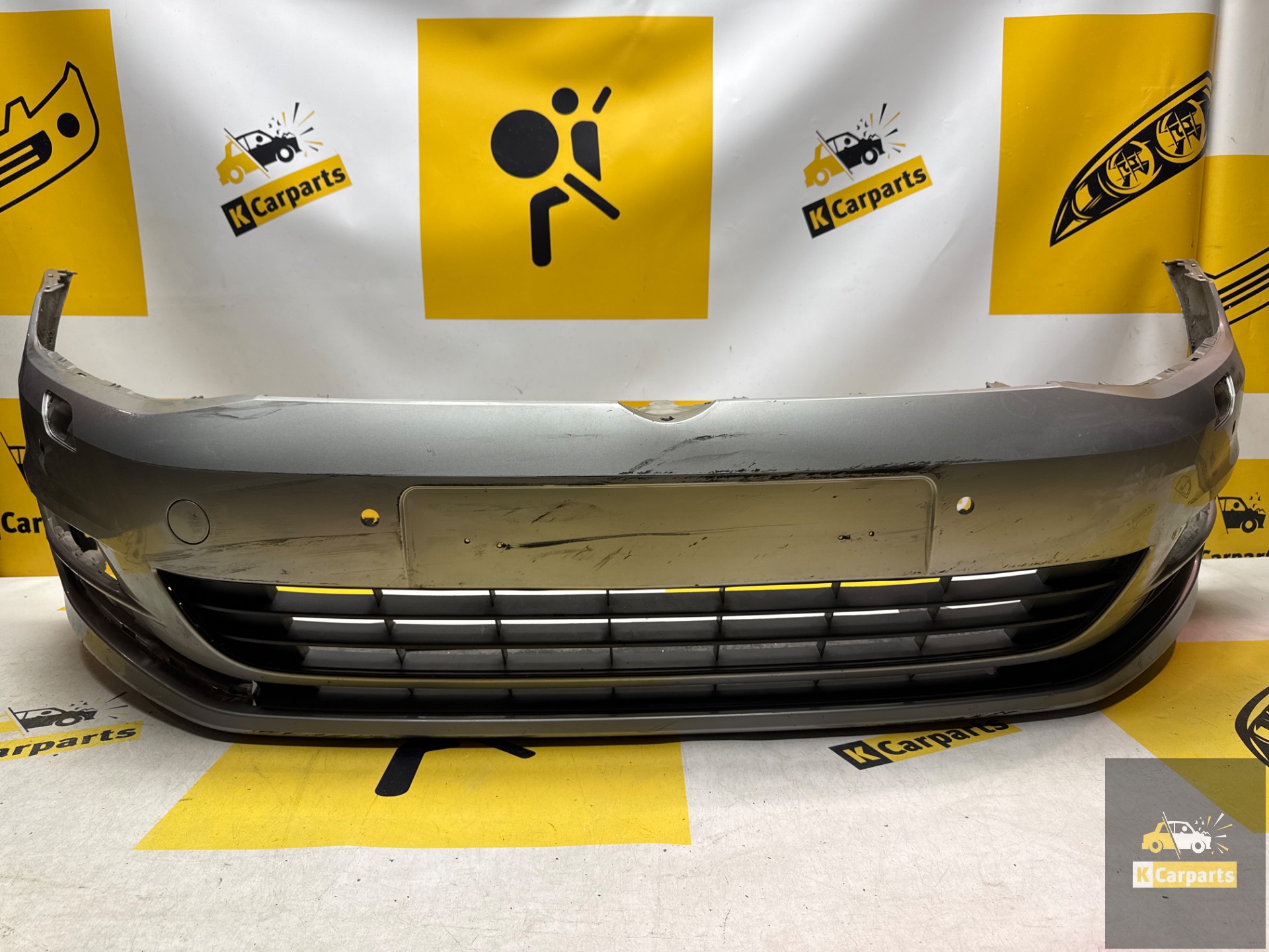 Volkswagen Golf 7 front bumper 12/2016 6xPDC KLS 5G0807221
