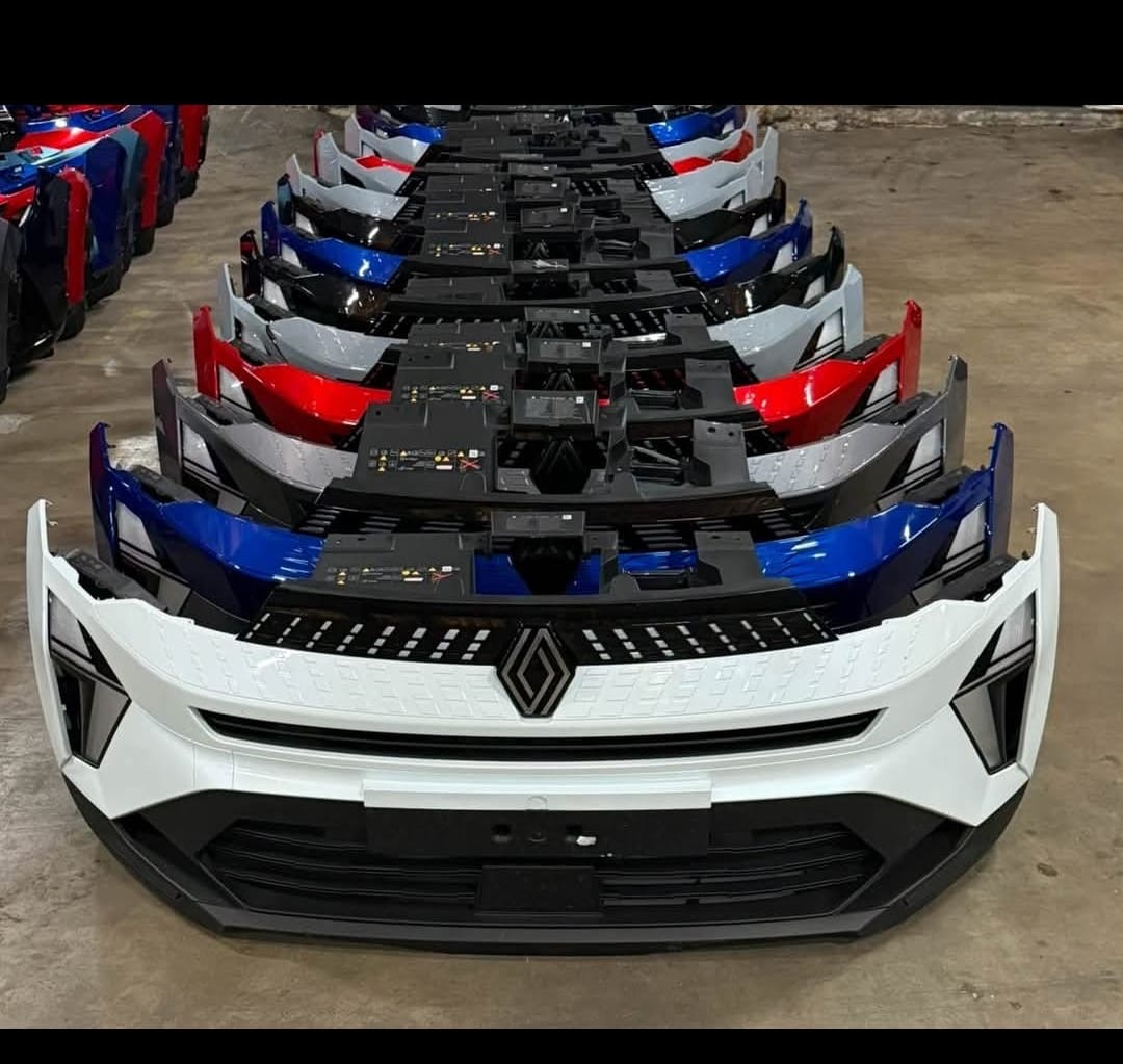Renault CAPTUR II 2 Facelift voorbumper E-TECH COMPLEET