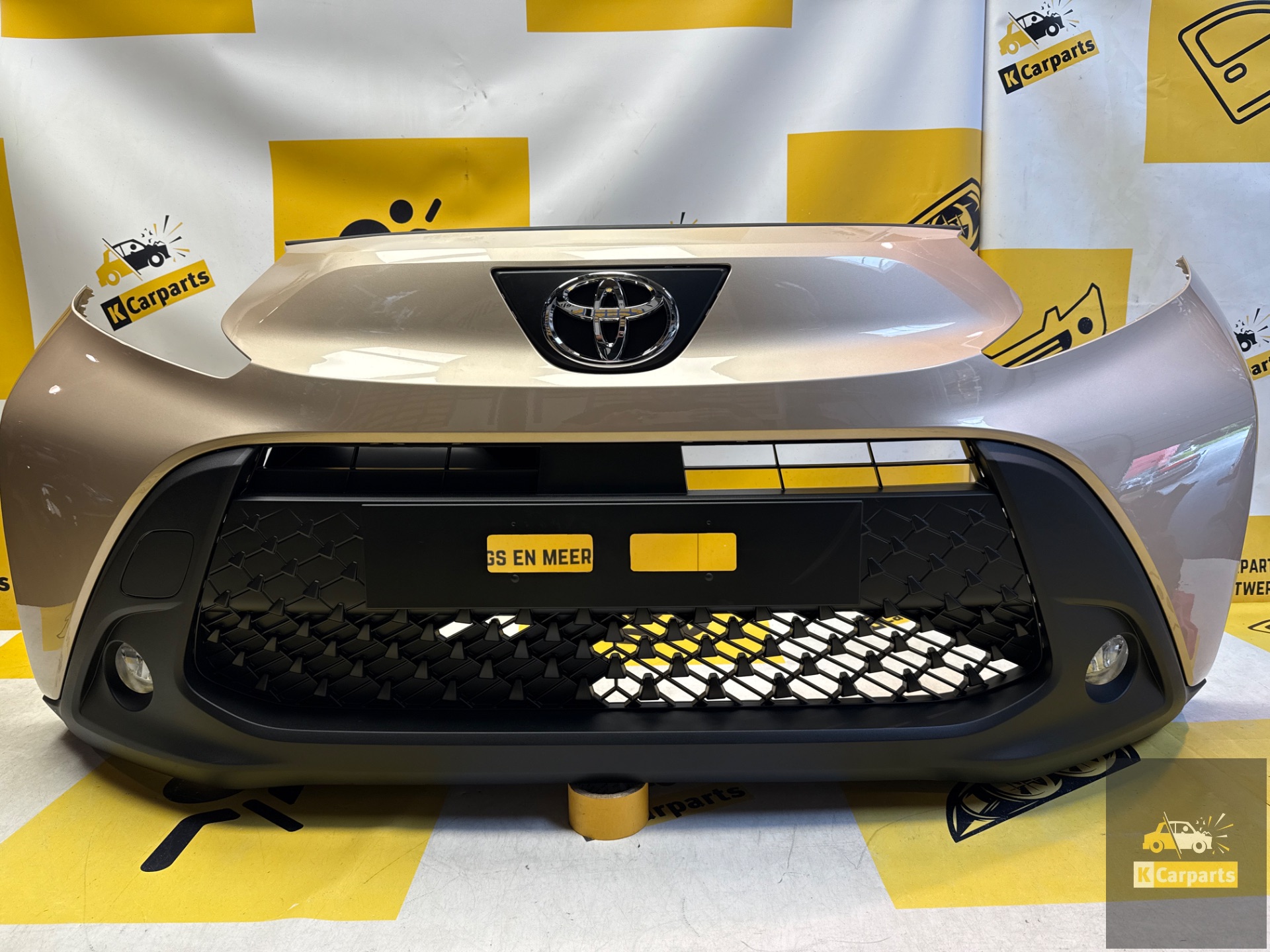 Toyota Aygo X Front bumper originalComplete52119-OH19new