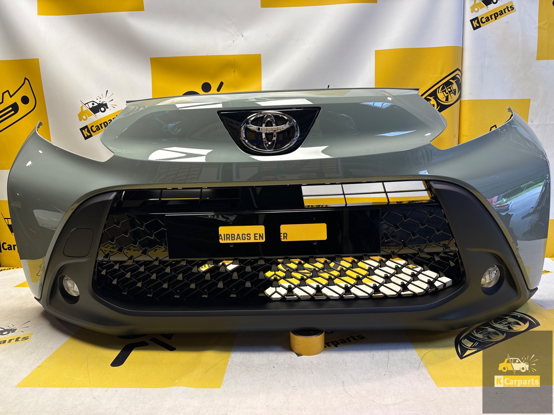 Toyota Aygo X Front bumper originalComplete52119-OH19new