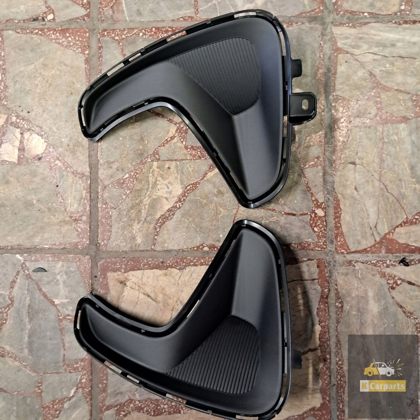 YARIS IV BUMPER KAP LINKS RECHTS 20 - 24 R