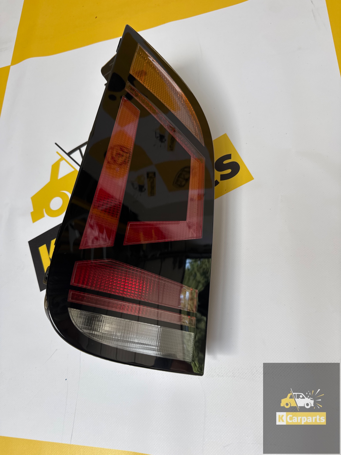 Feu arrière gauche Volkswagen Up 2016-2019 (1S0945095J) (D65)