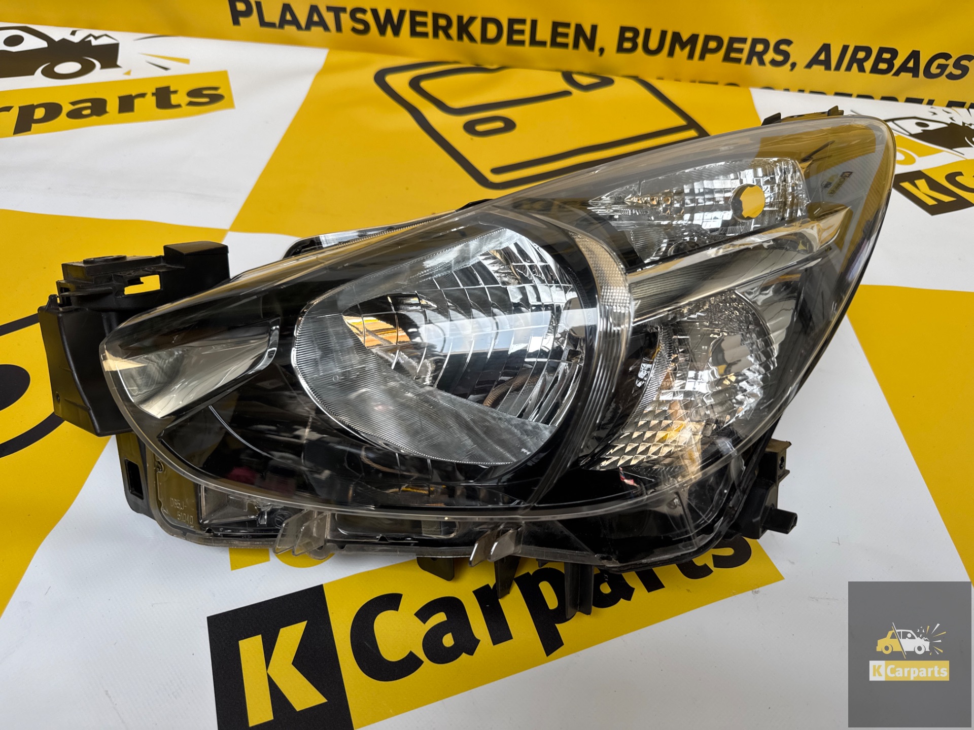 Koplamp Mazda 2 Links Halogeen DB5J51040 koplamp