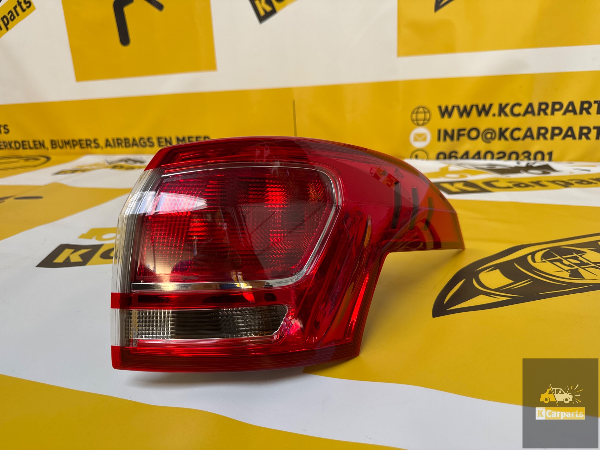 Ford B-Max Rechts Achterlicht Origineel AV11-13404-AG