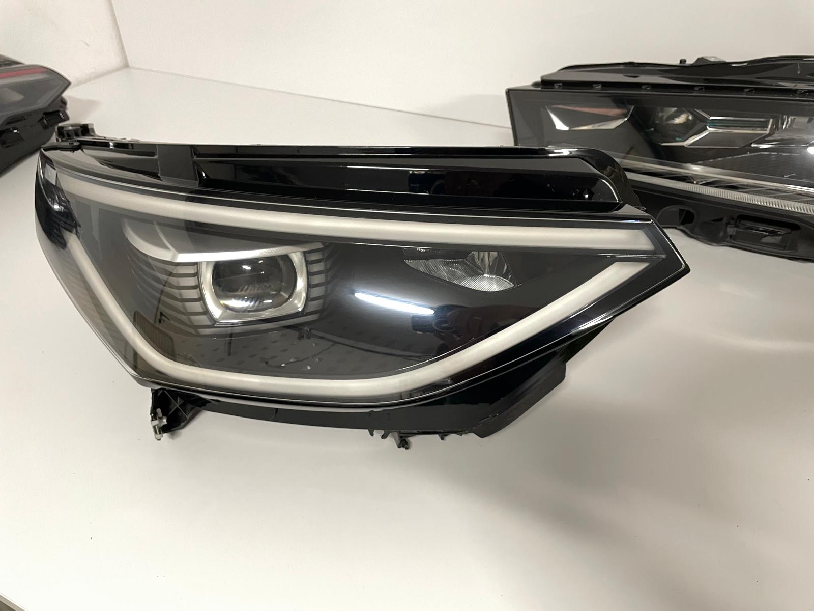 ID Buzz 1T Koplamp IQ-LIGHT Rechts 1T3941036C