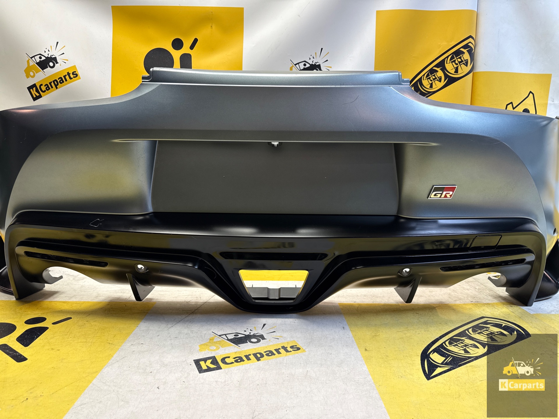 TOYOTA SUPRA V REAR BUMPER 51128811312 Original 6XPDC