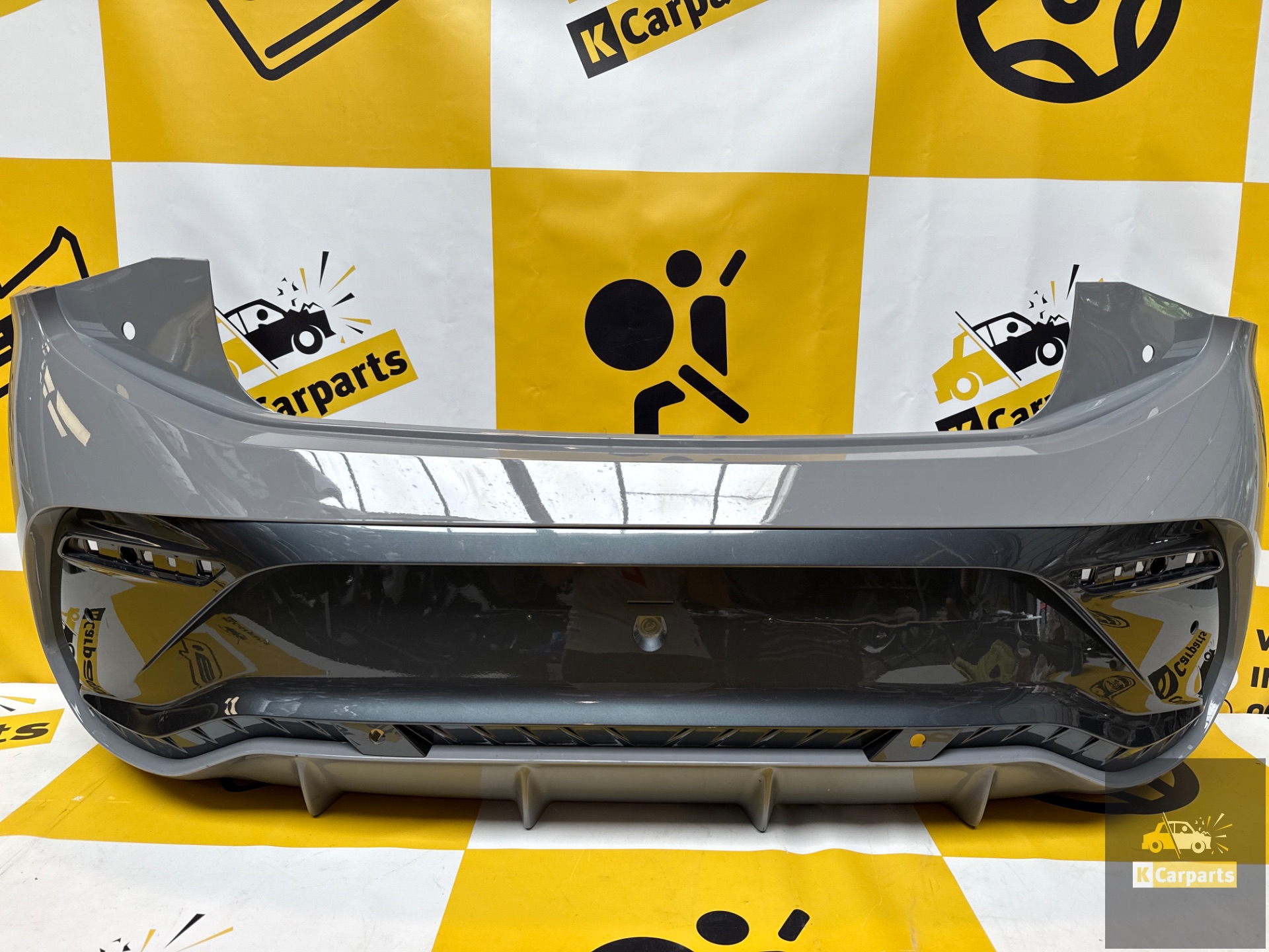 Achterbumper Cupra Born PDC 10E807421B Origineel bumper