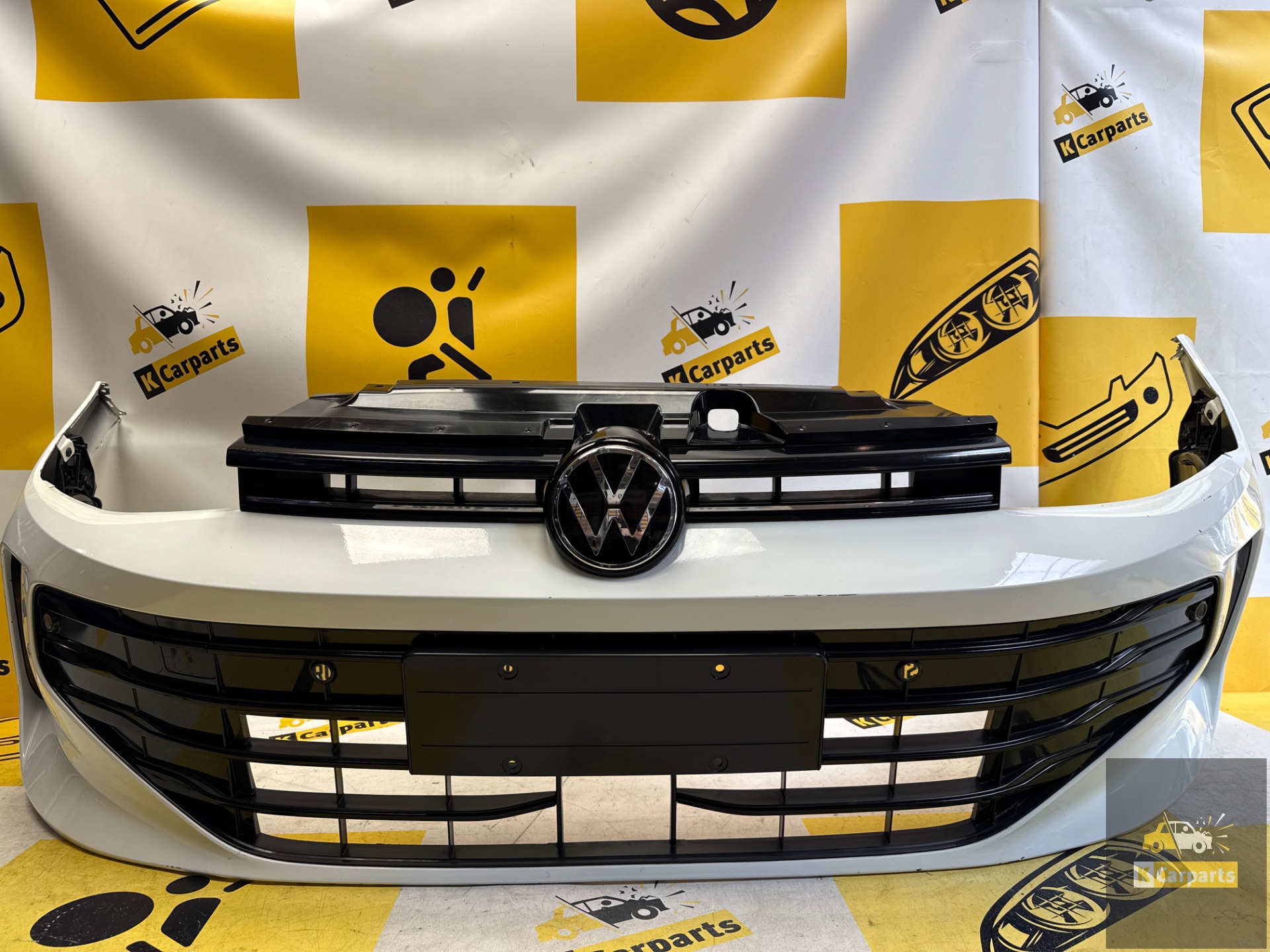 Front bumper Volkswagen Passat B9 Highline LED Complete 3J0807221