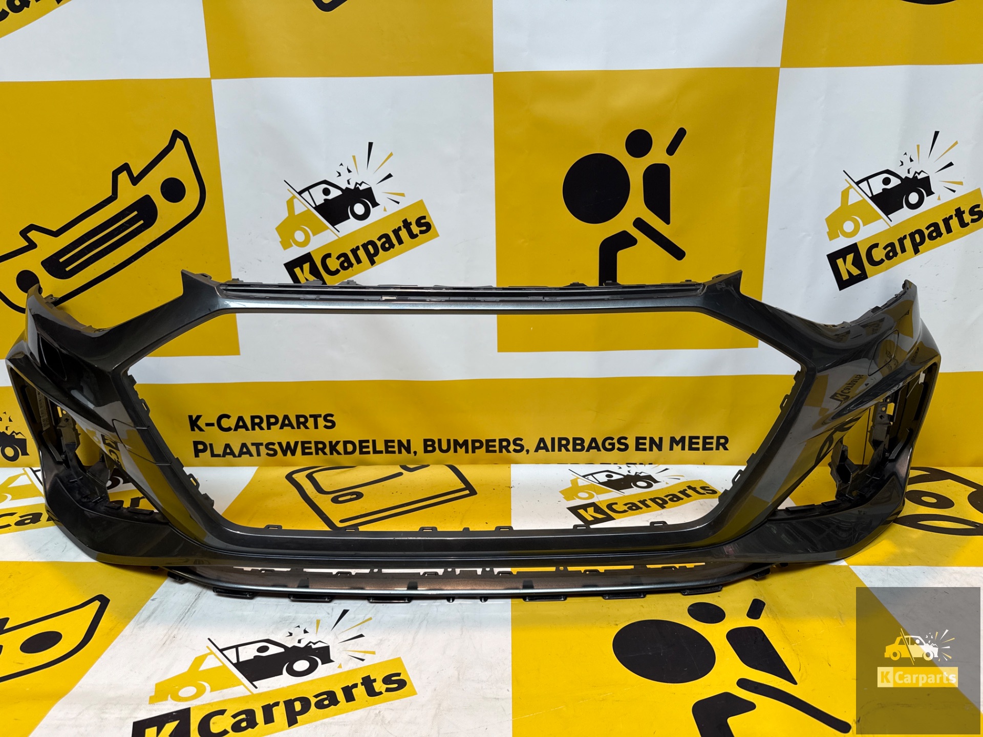 Audi RS4 B9 Lift 8W 2020-2024 voorbumper 8W0807437BF origineel