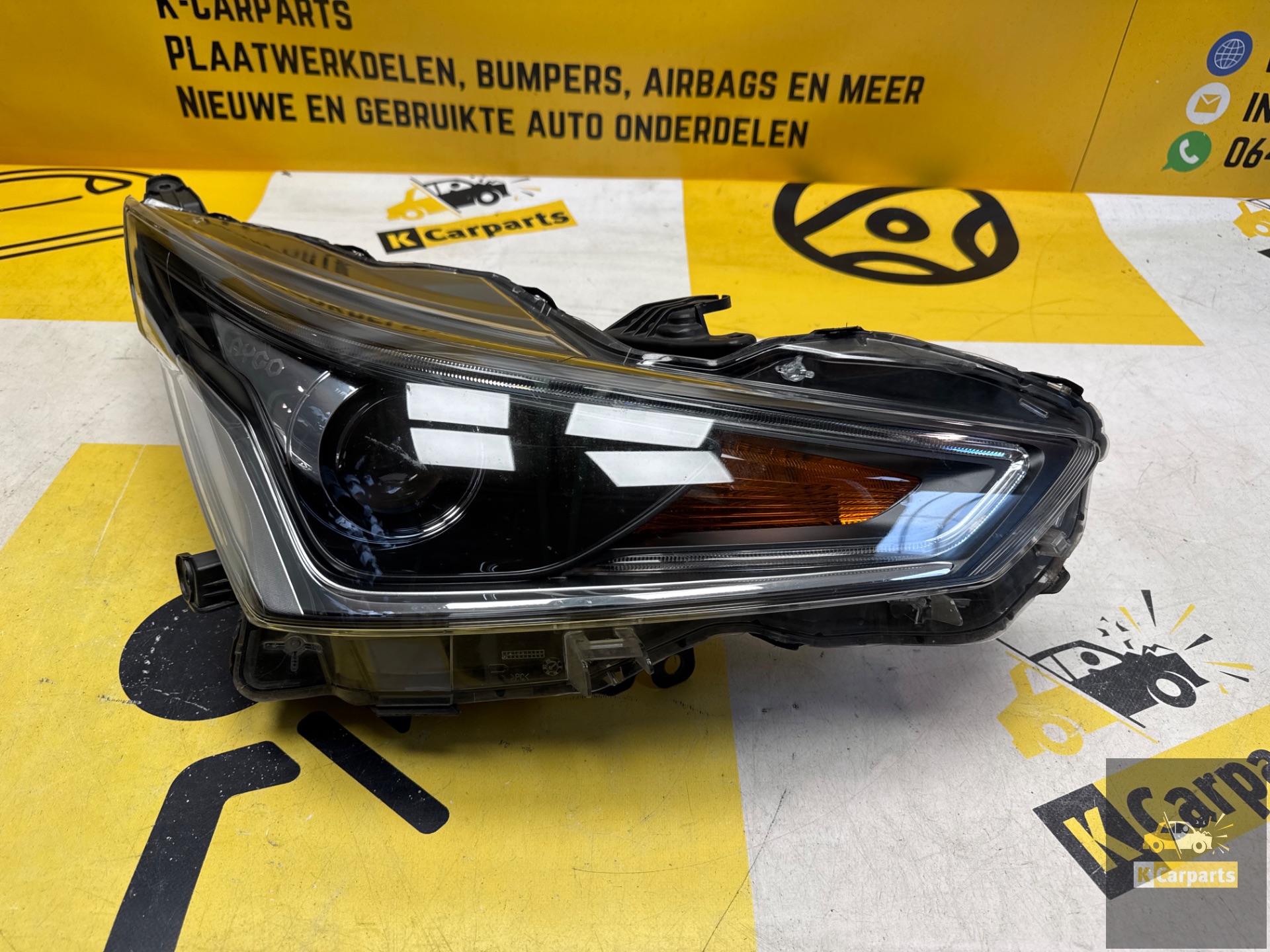 Phare droit Toyota Aygo Facelift 17-2023 original