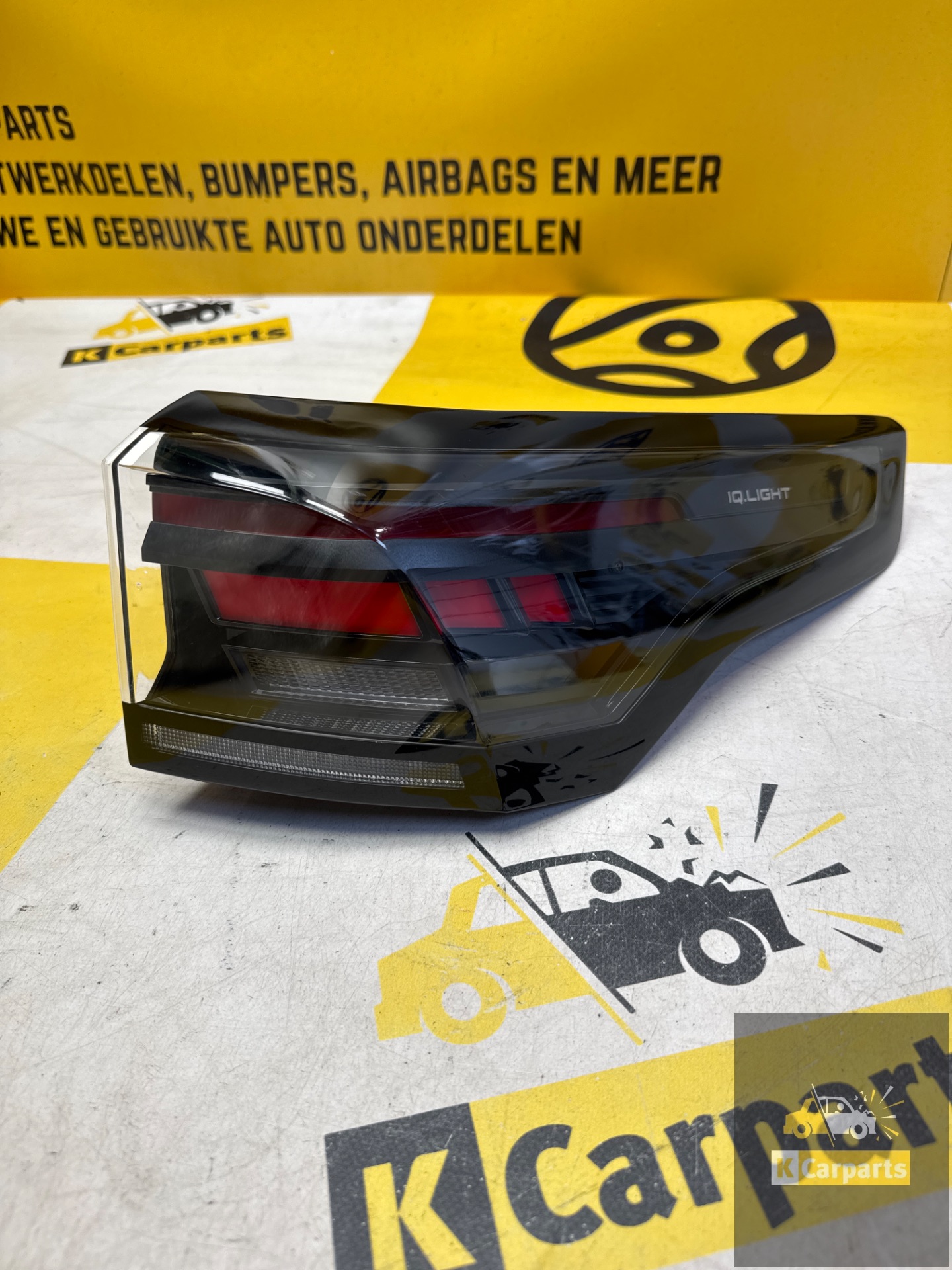 VOLKSWAGEN TIGUAN 571 REAR LIGHT RIGHT IQ LED 571945208A