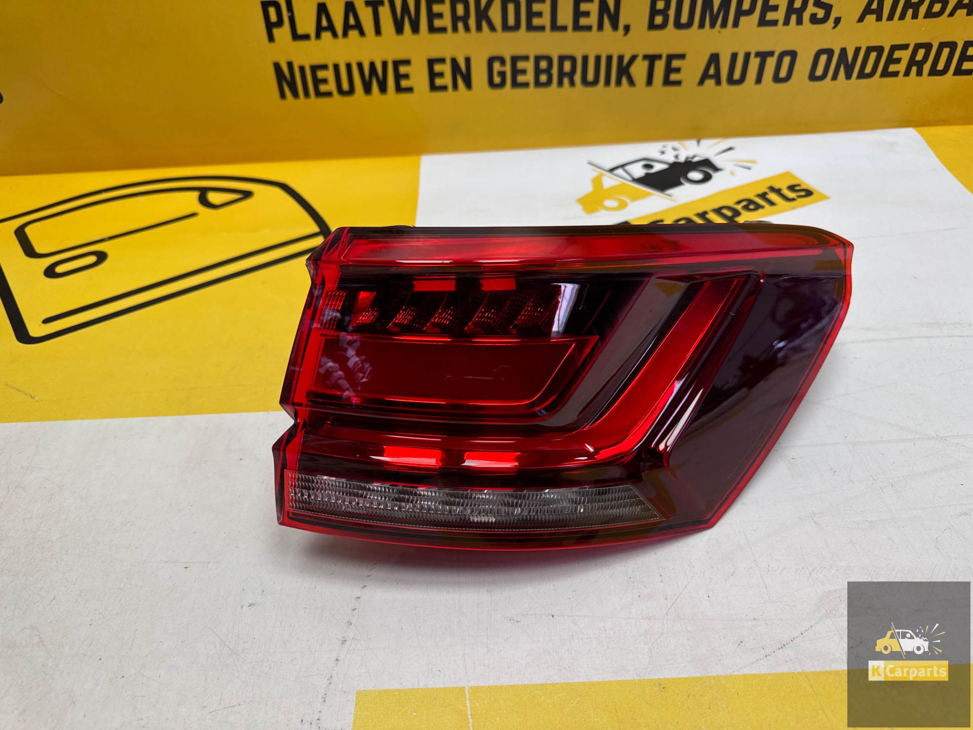Volkswagen Touareg Rear Light Right 760945096A