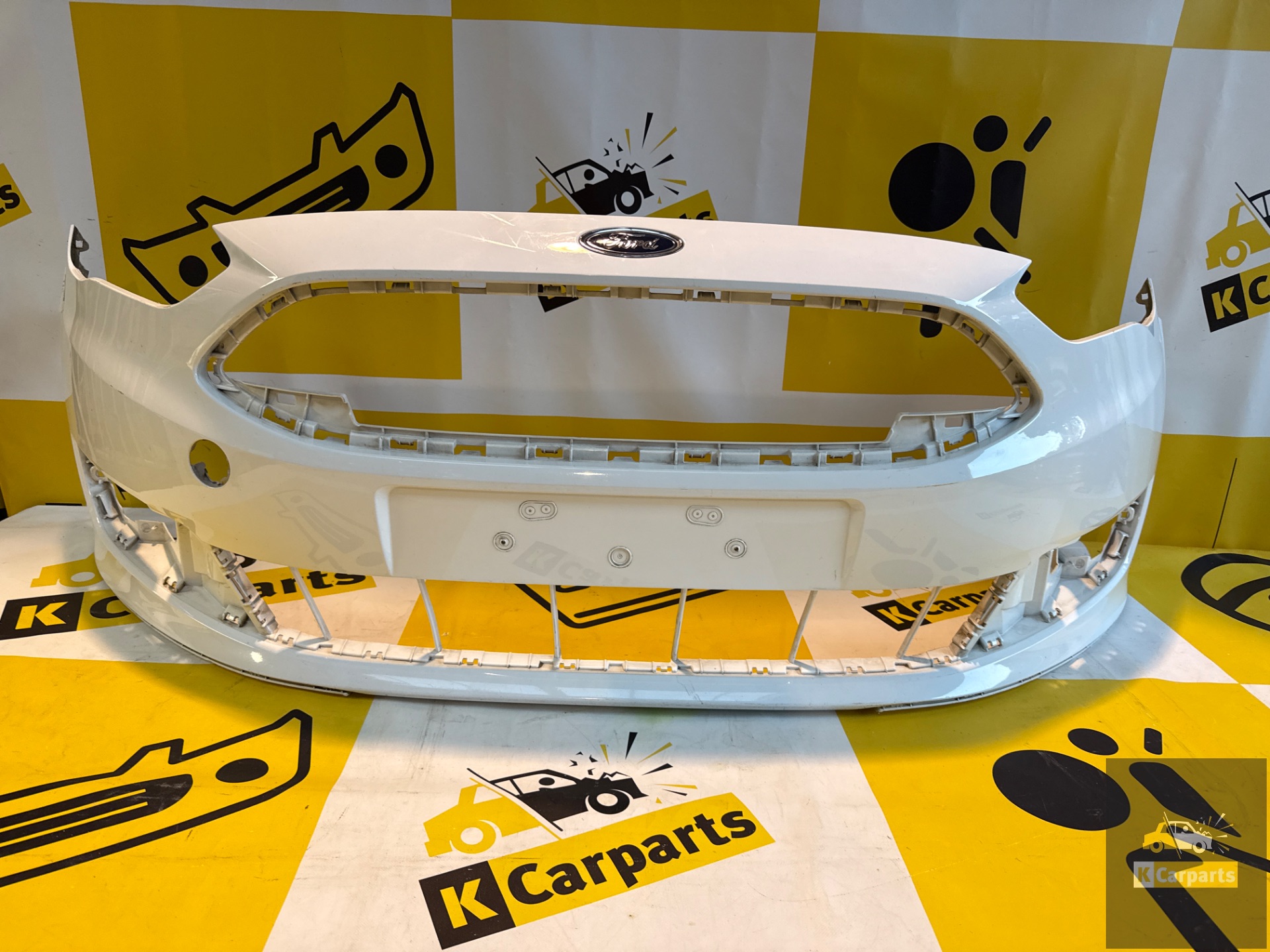 VOORBUMPER FORD C-MAX 2016-Heden LKN0097A bumper