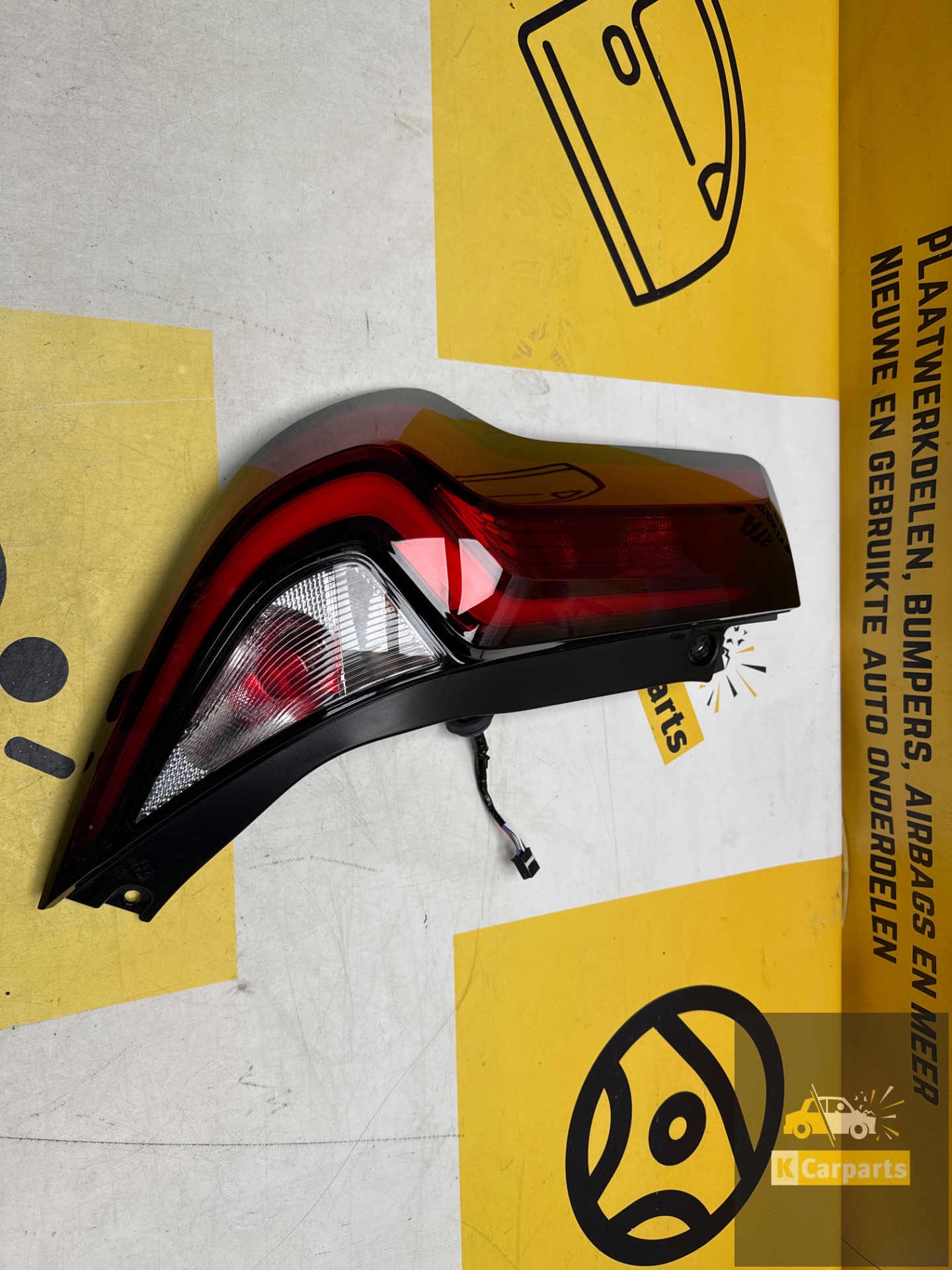 Feu arrière gauche VVT-i 0000012928 d'origine pour Toyota Aygo X