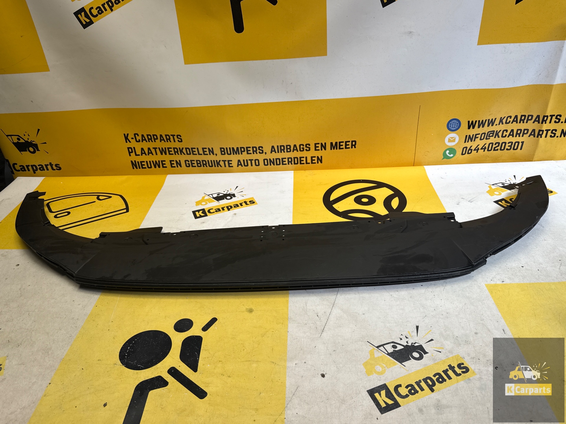 Volkswagen bumperlip 5ho805915k