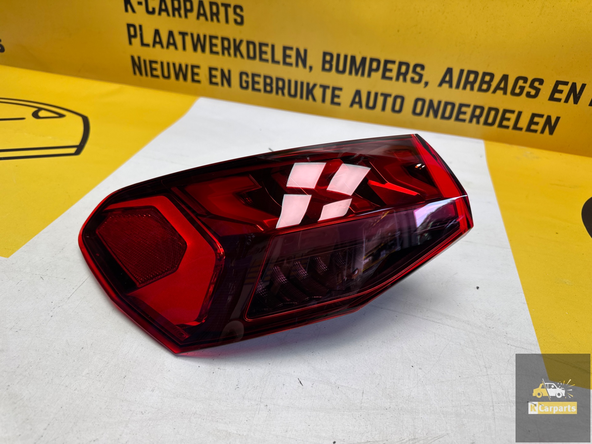 Audi A3 8Y Led achterlicht Links 8Y0945207 Origineel