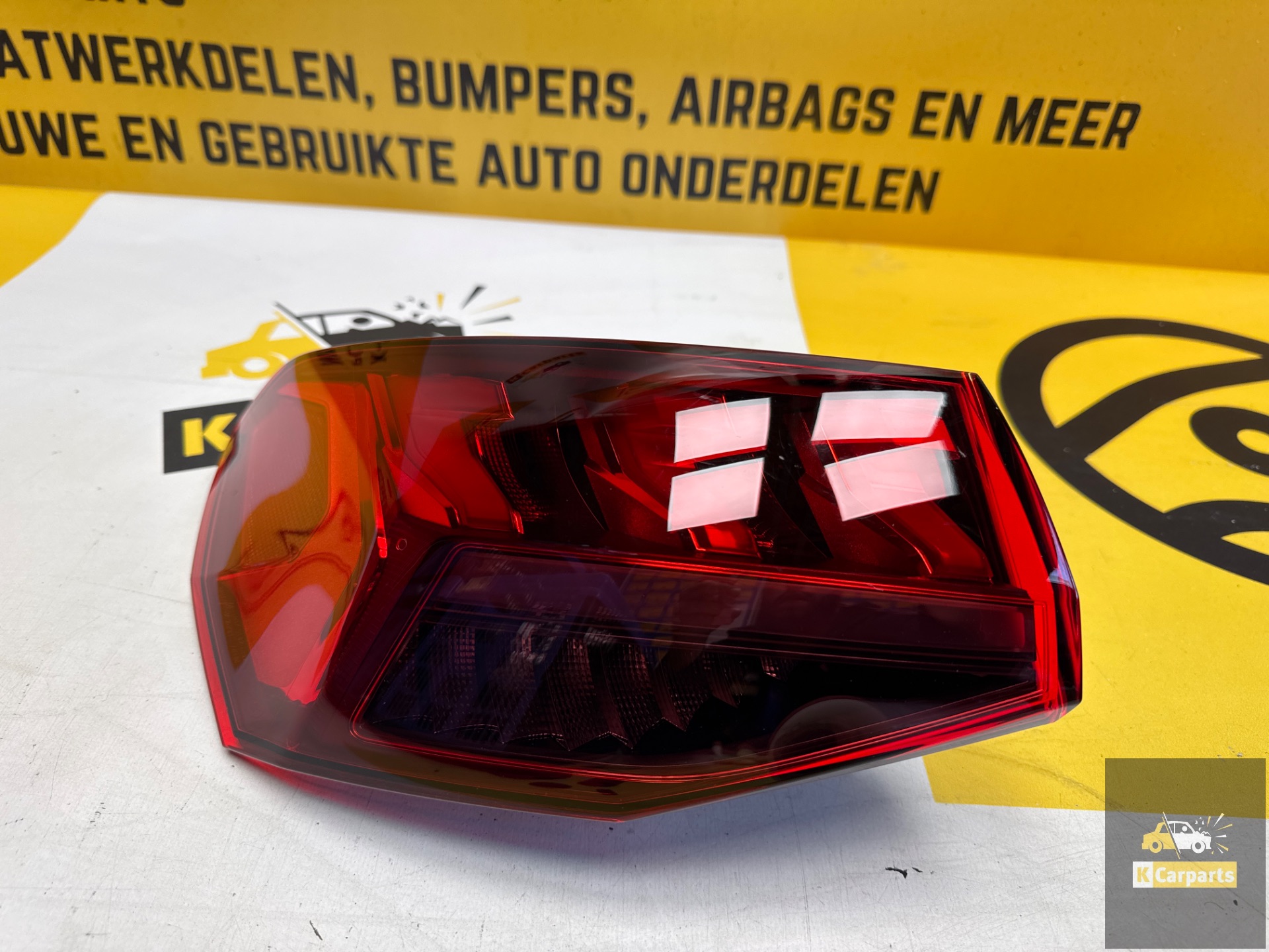 Audi A3 8Y Led achterlicht Links 8Y0945207 Origineel