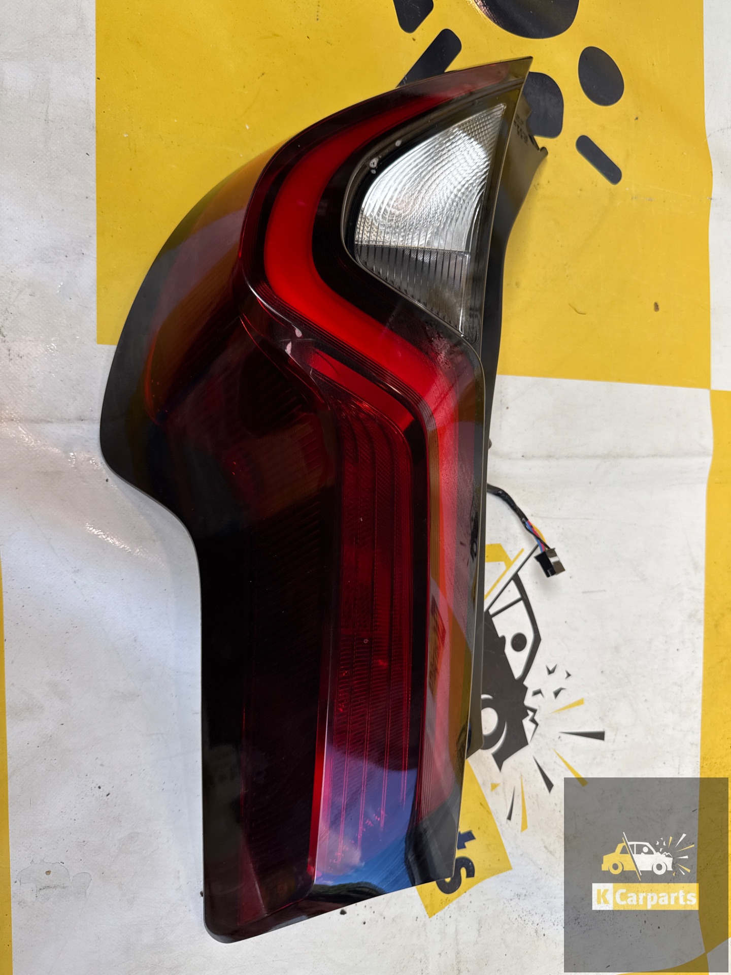 Feu arrière droit Toyota Aygo X -i 0000012928 d'origine