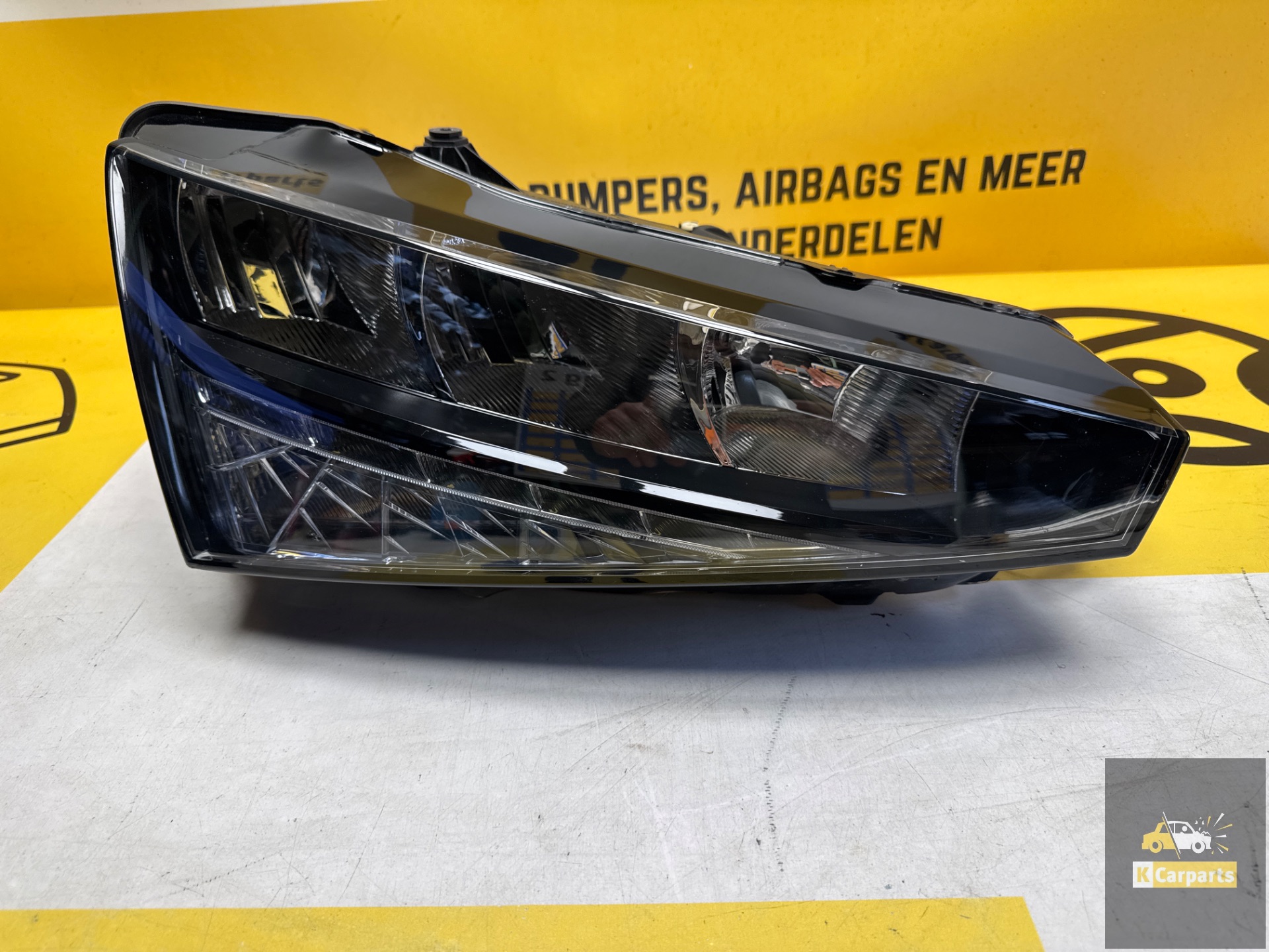 Skoda Scala Right Headlight Crystal Lighting 657941016 Original