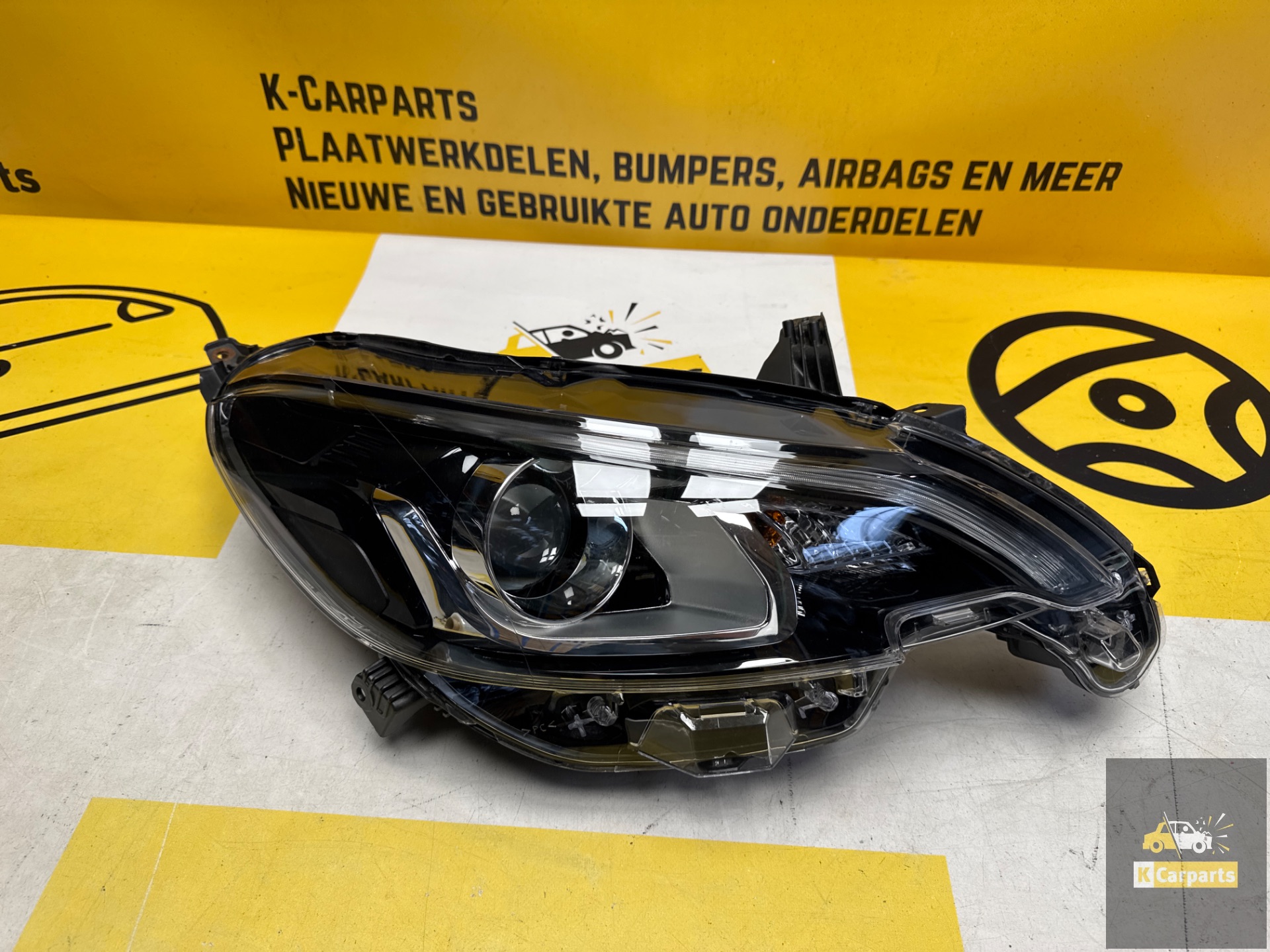 Peugeot 108 Rechter koplamp 2014-2023 90144086 Koplamp